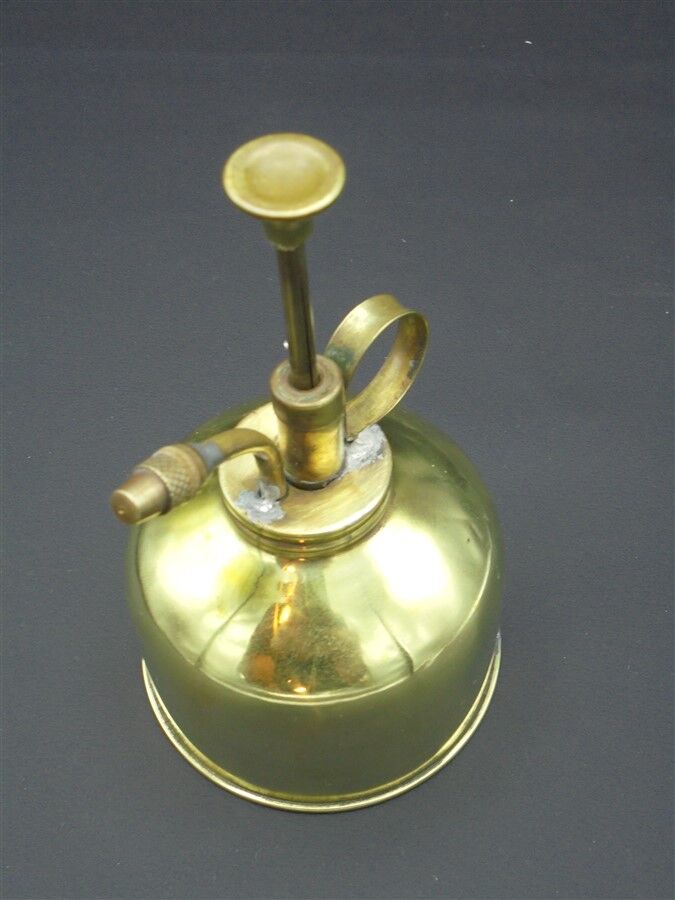 Brass spray