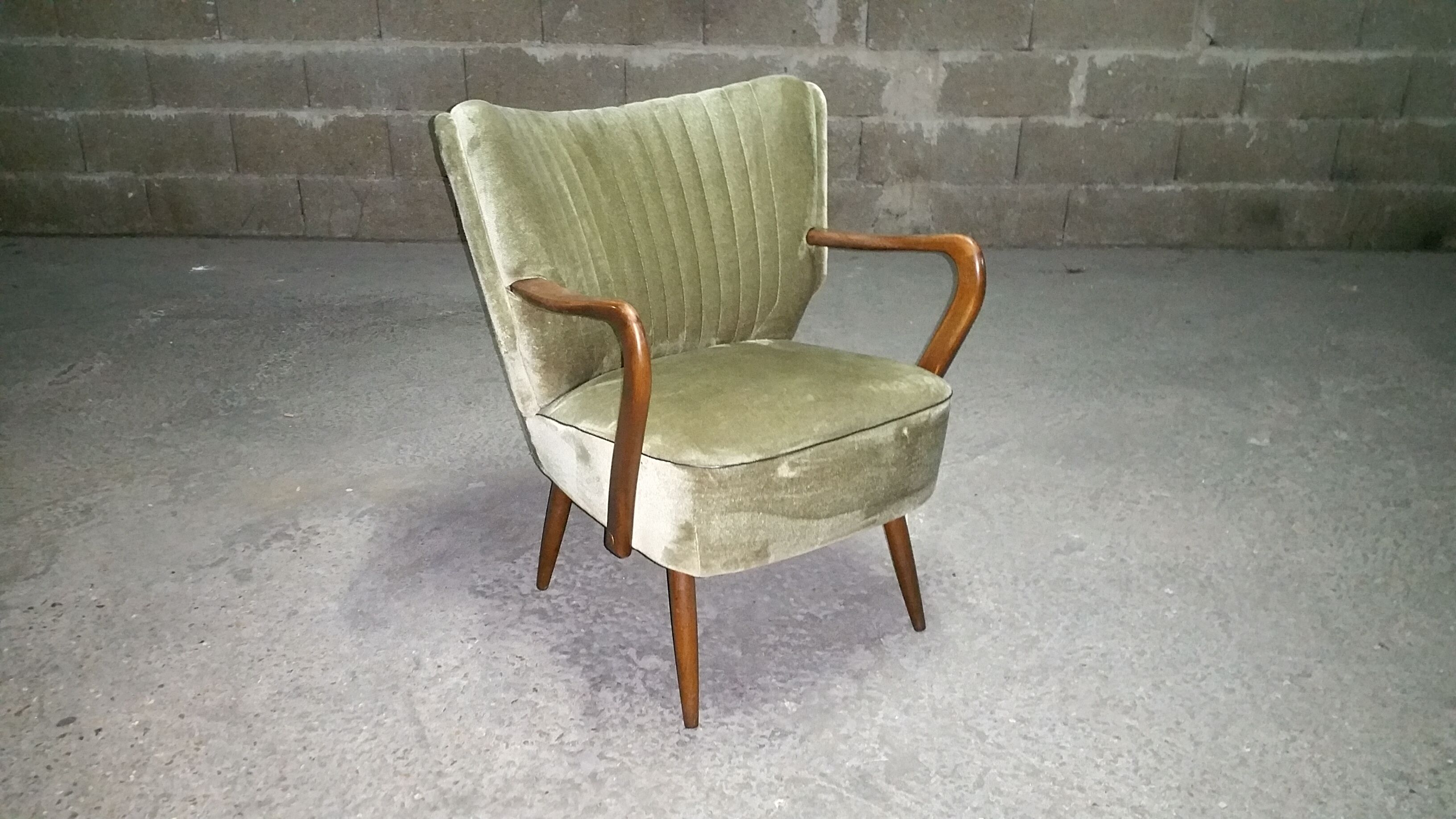 Chair vintage green 50-60 years