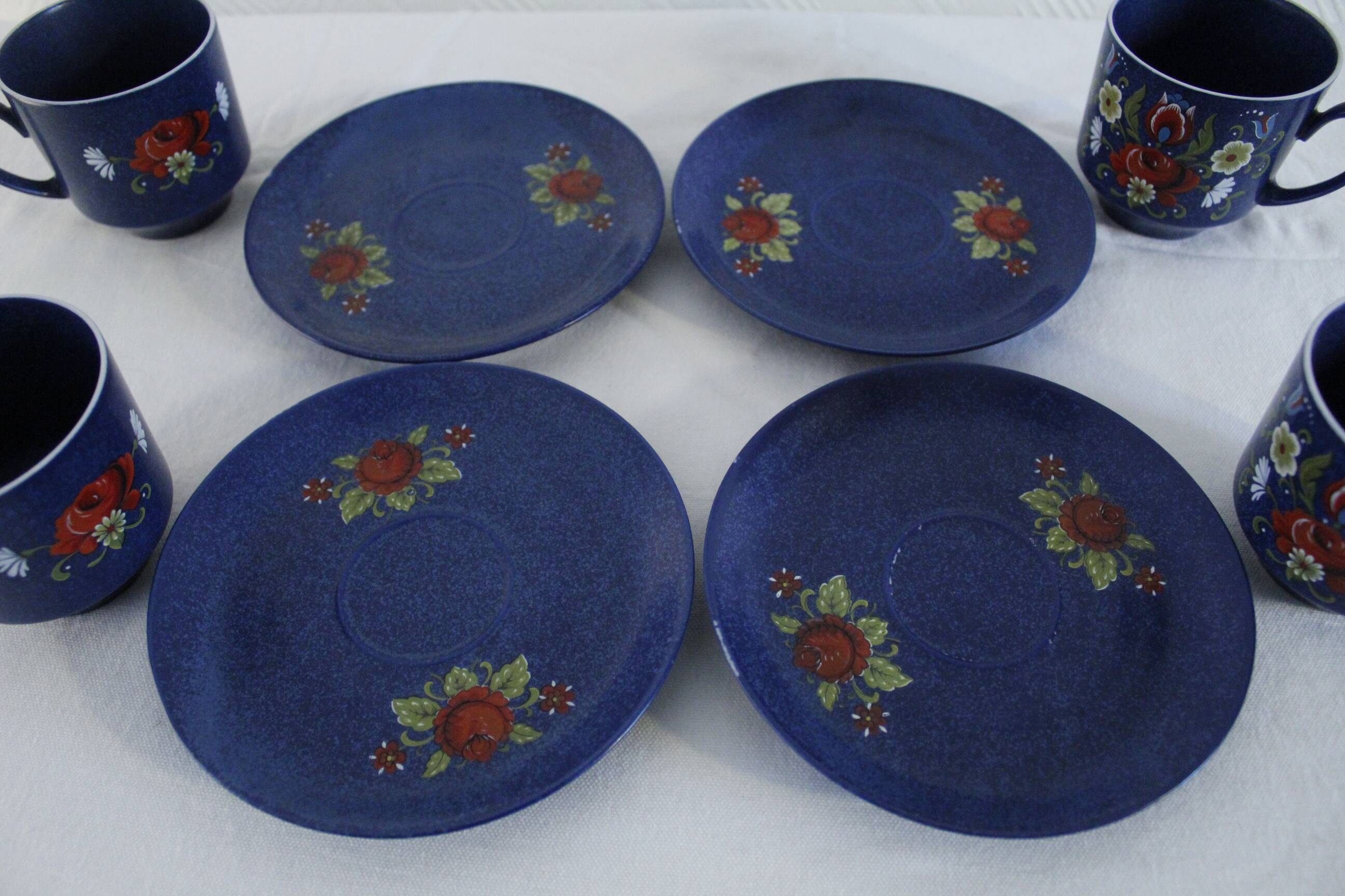 Vintage coffee set - blue and red flower patterns