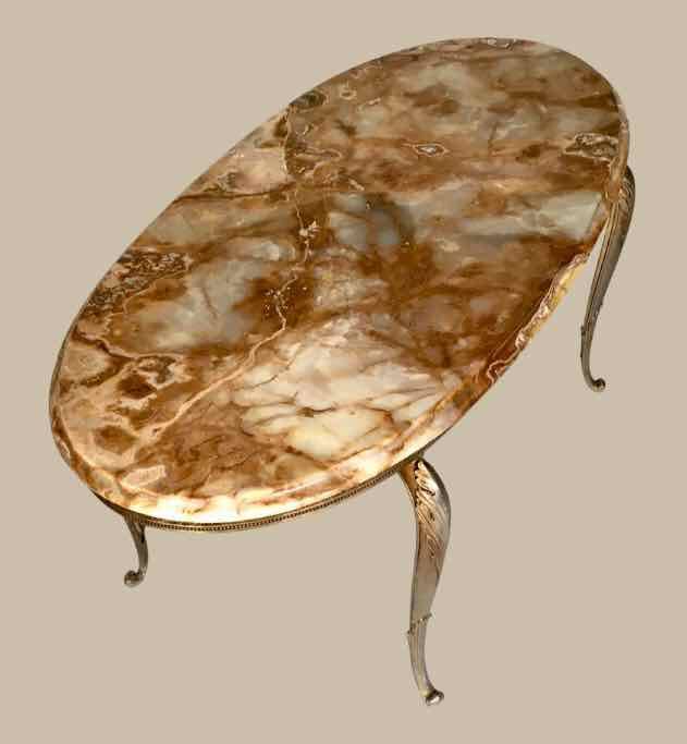 Oval coffee table in onyx and brass 1950