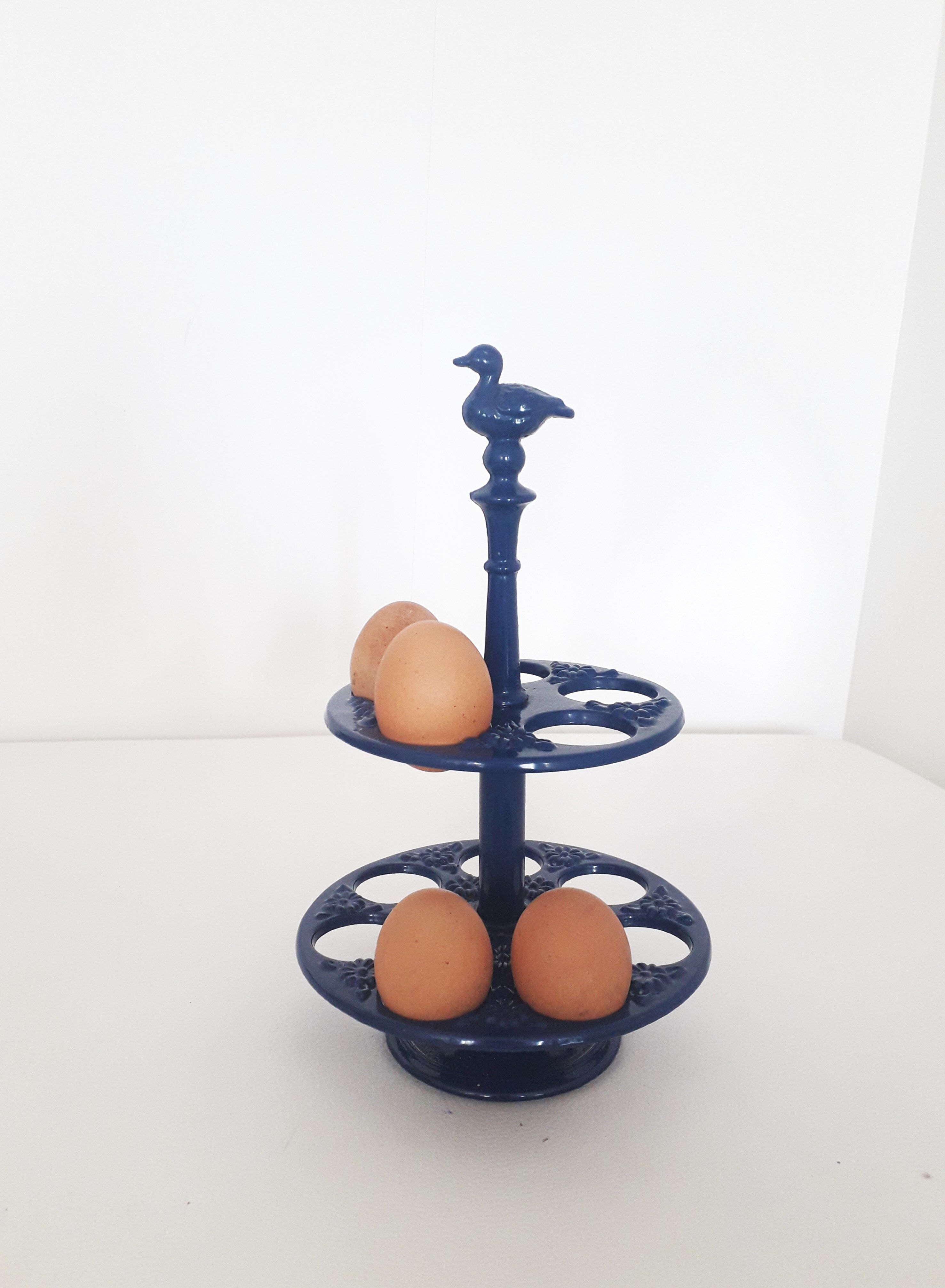 Vintage egg holder - Midnight blue enamelled cast iron - 1960