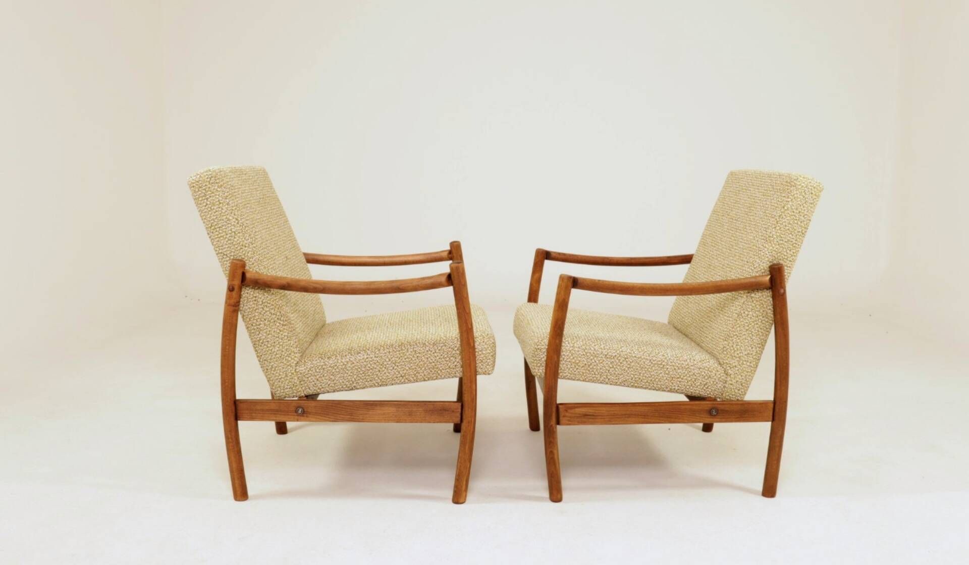 Pair of Scandinavian modern longue chairs green nebula 1970s