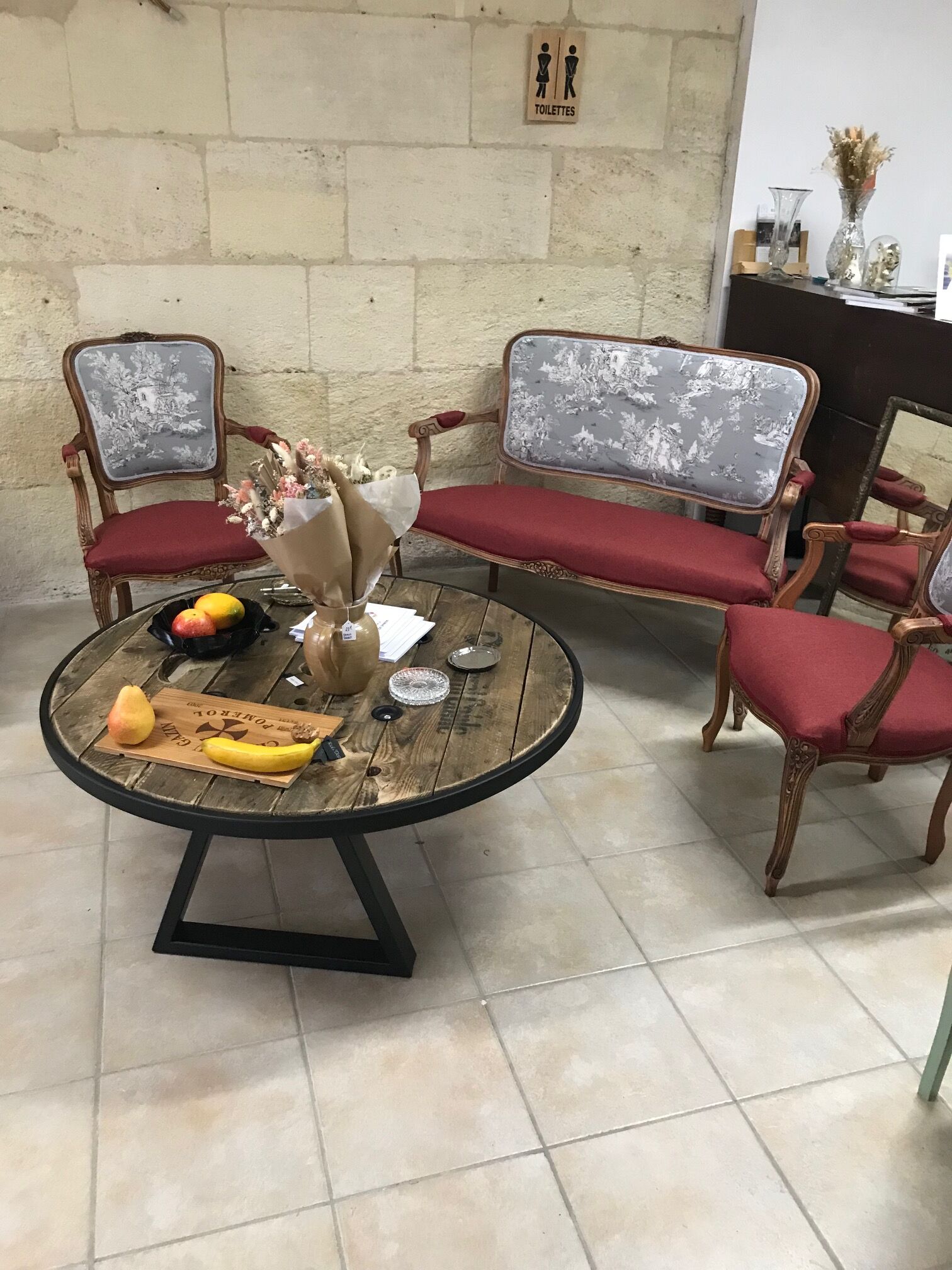 2-seater sofa and 2 armchairs in Louis XV style, revamped