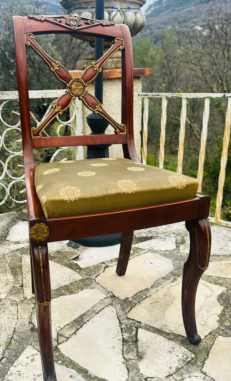 Solid mahogany chair, Restoration period, 19th century