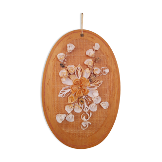 Decorative frame wood and shells