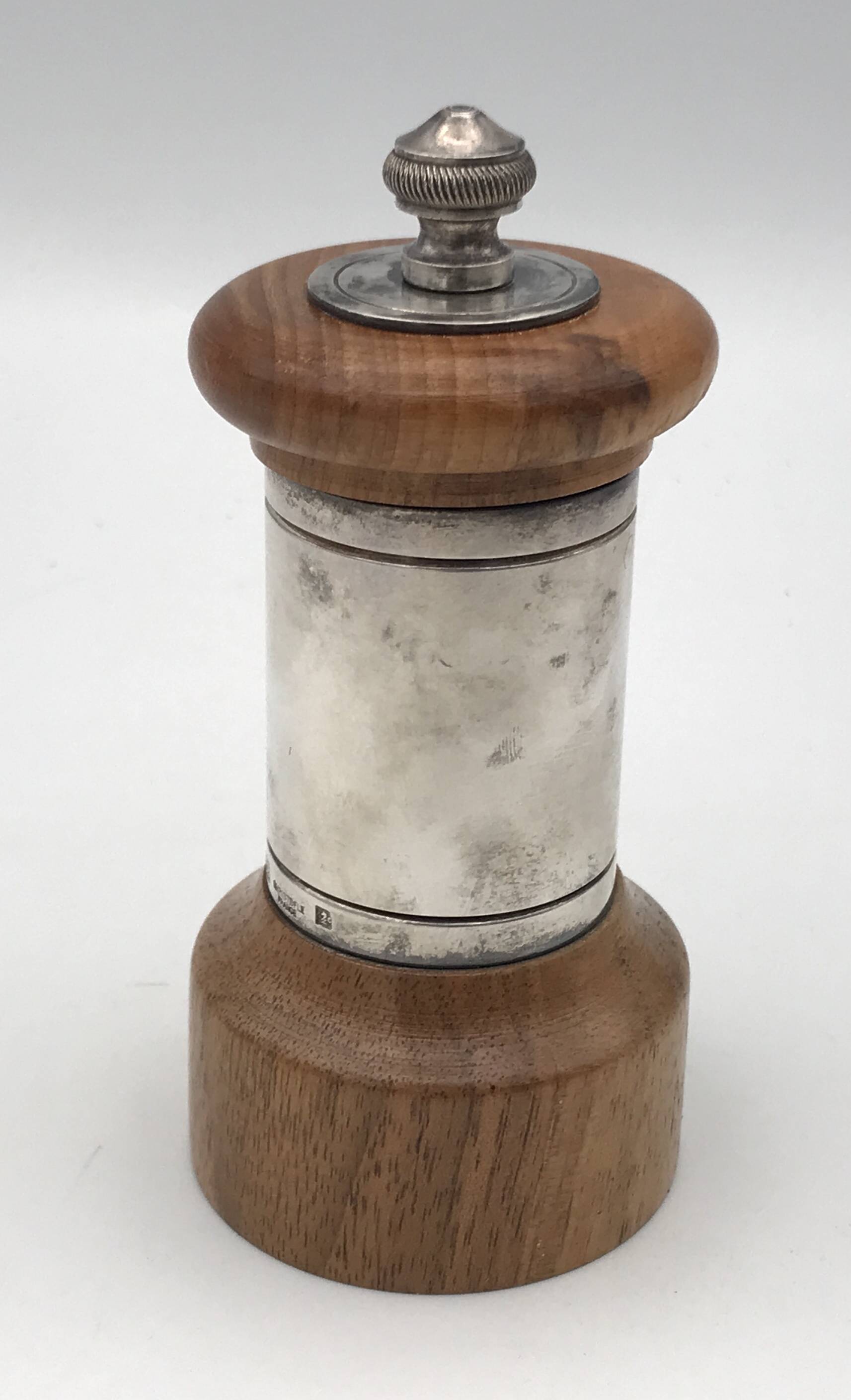 MOULIN à POIVRE, Poivrier Vintage PEUGEOT en BOIS et MÉTAL argenté ORFÈVRERIE CHRISTOFLE