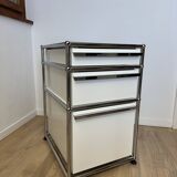 USM Haller wheeled caisson in Pure White