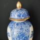 Covered vase with printed Asian décor