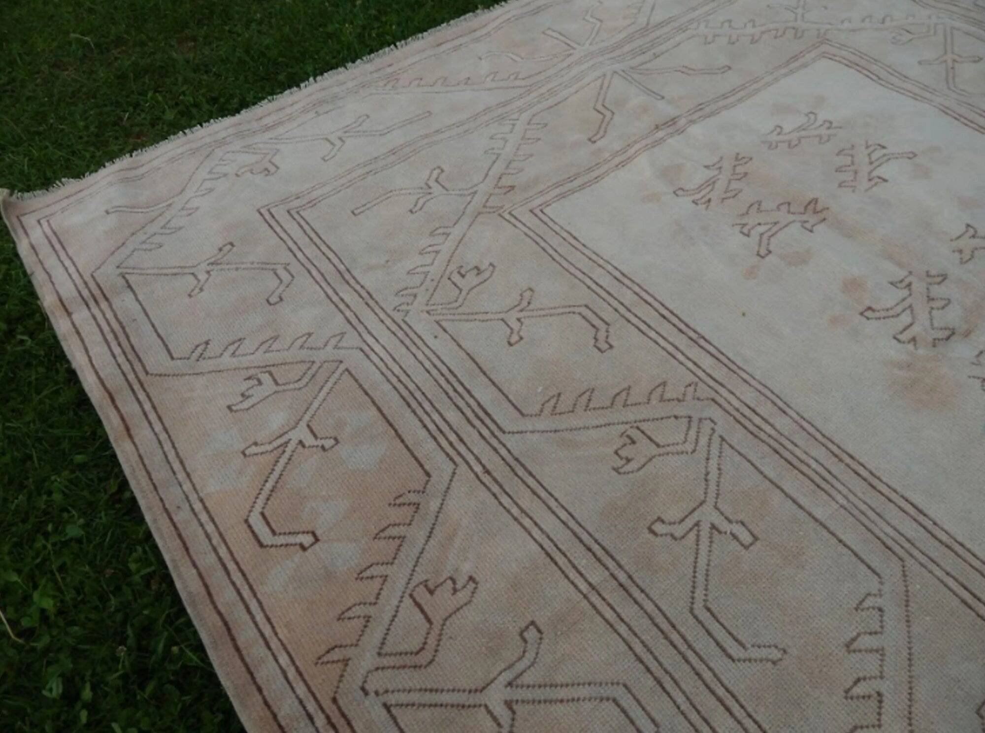 Vintage Turkish rug handmade 184x284 cm