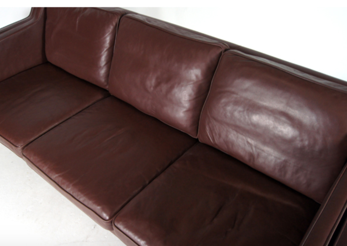 Danish vintage retro 3-seater sofa in Scandinavian oak Stouby leather from the 60s 70s