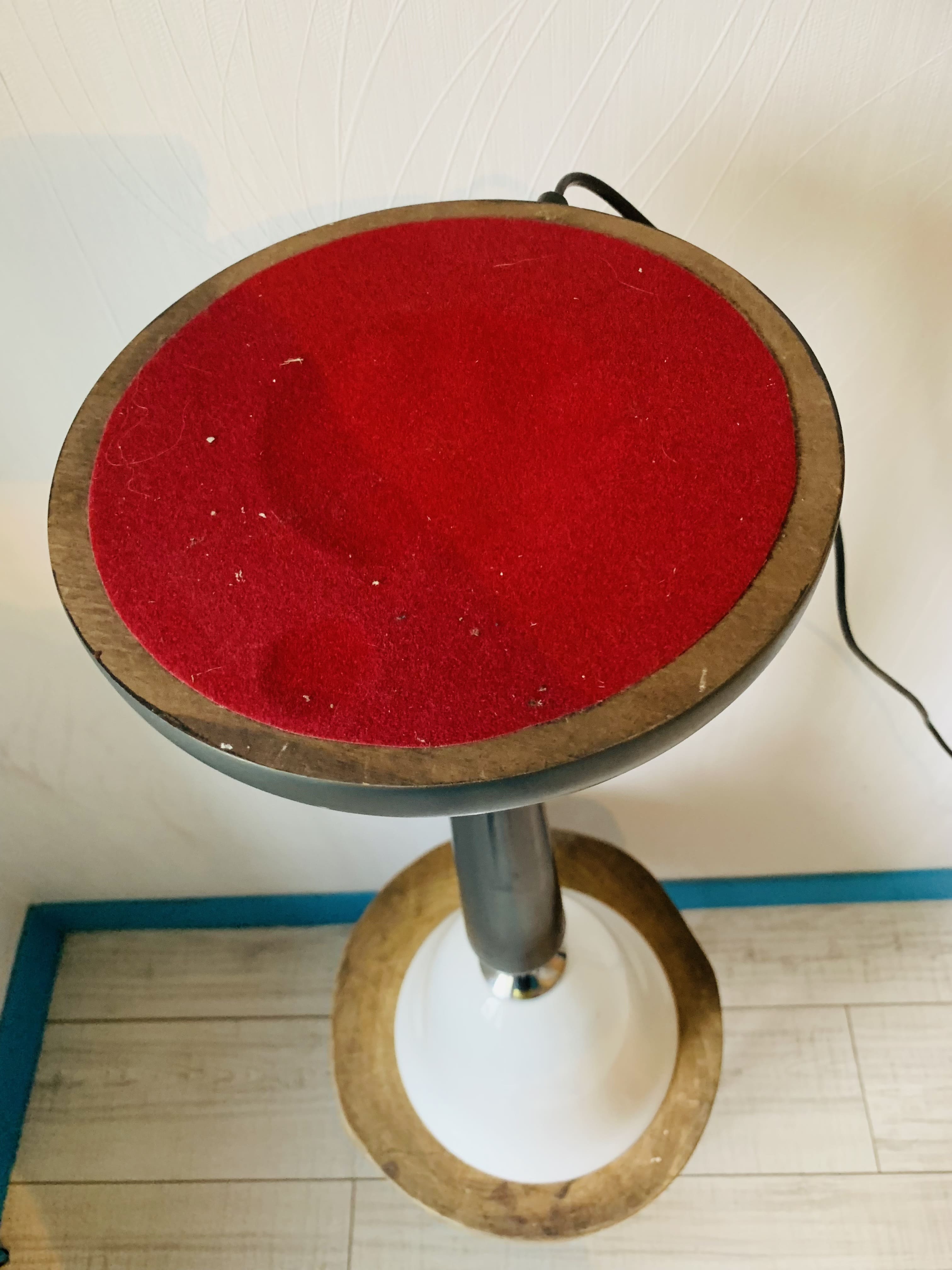 Mazda lamp, art deco style