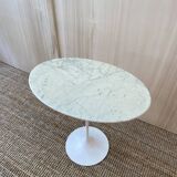 Calacatta Oval Side Table KNOLL