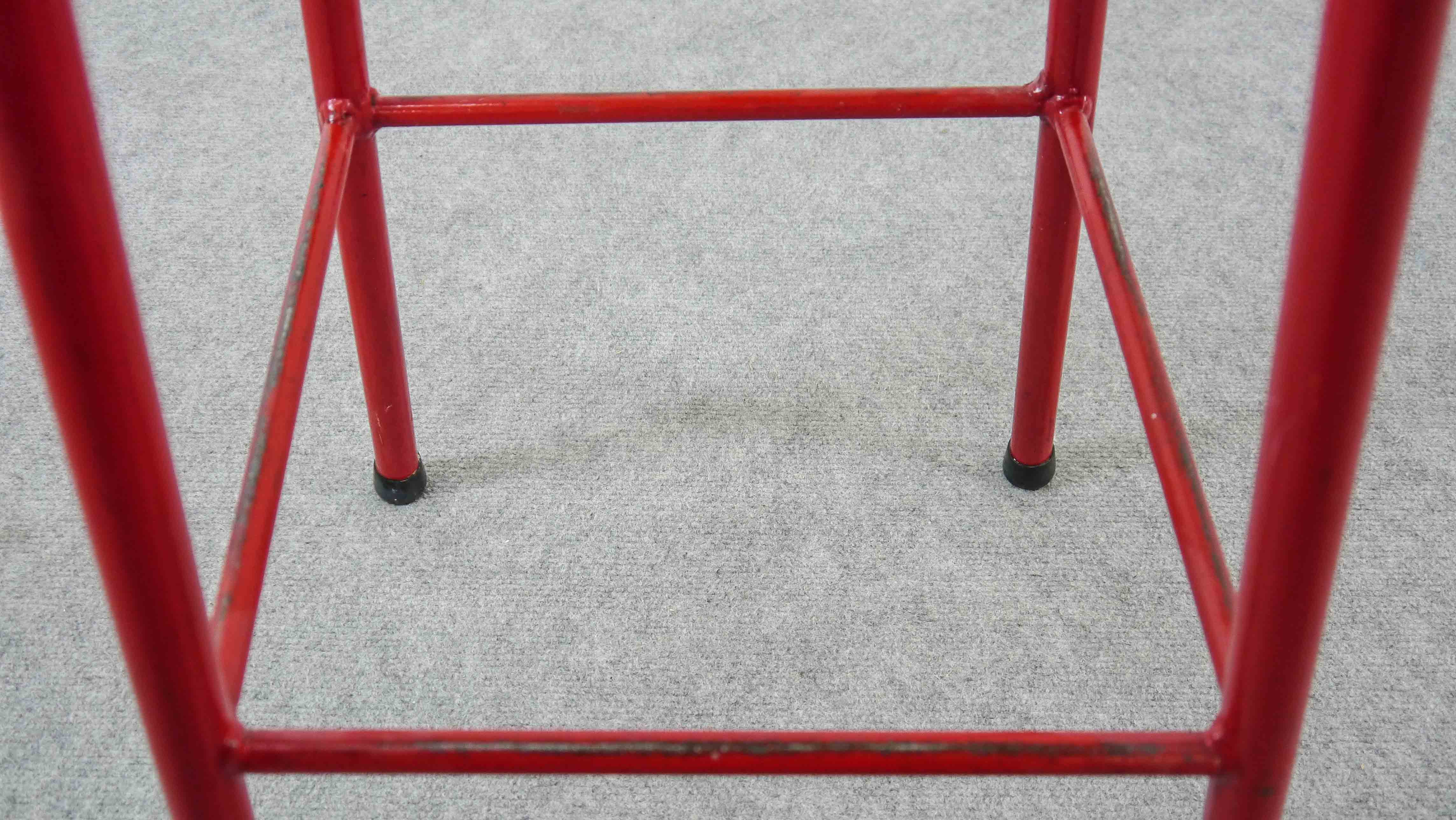 Midcentury set of 3 bar stools in red and black, 1960s-1970s