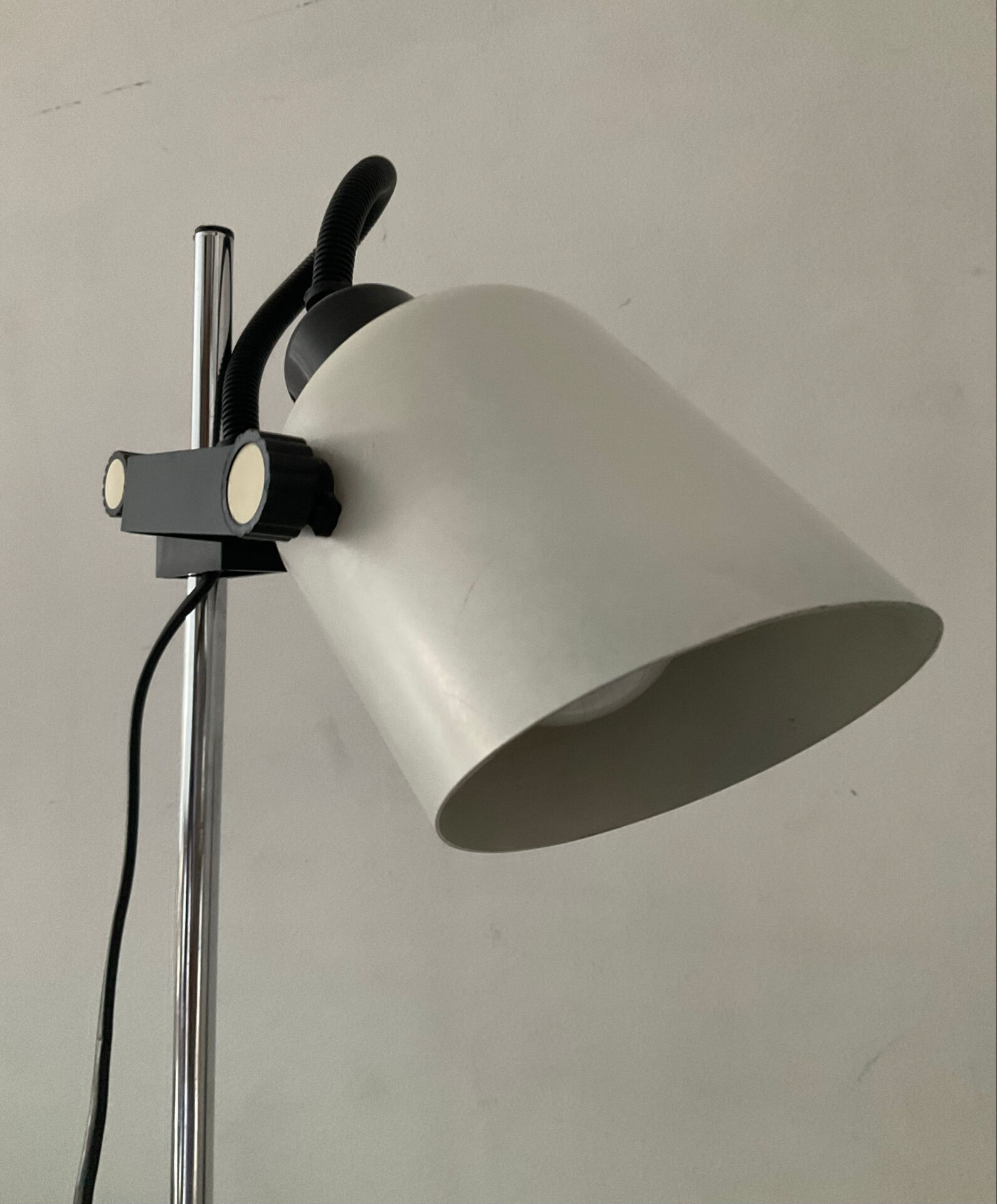 Lampe de bureau articulée des années 80