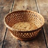 Round basket vintage braided wicker