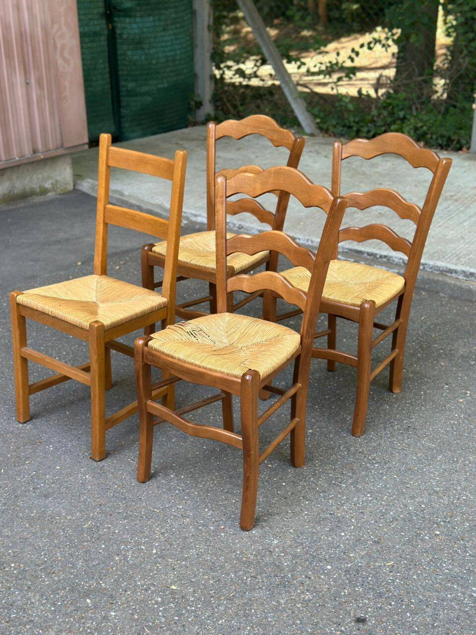 4 solid wood kitchen chairs with rush seats