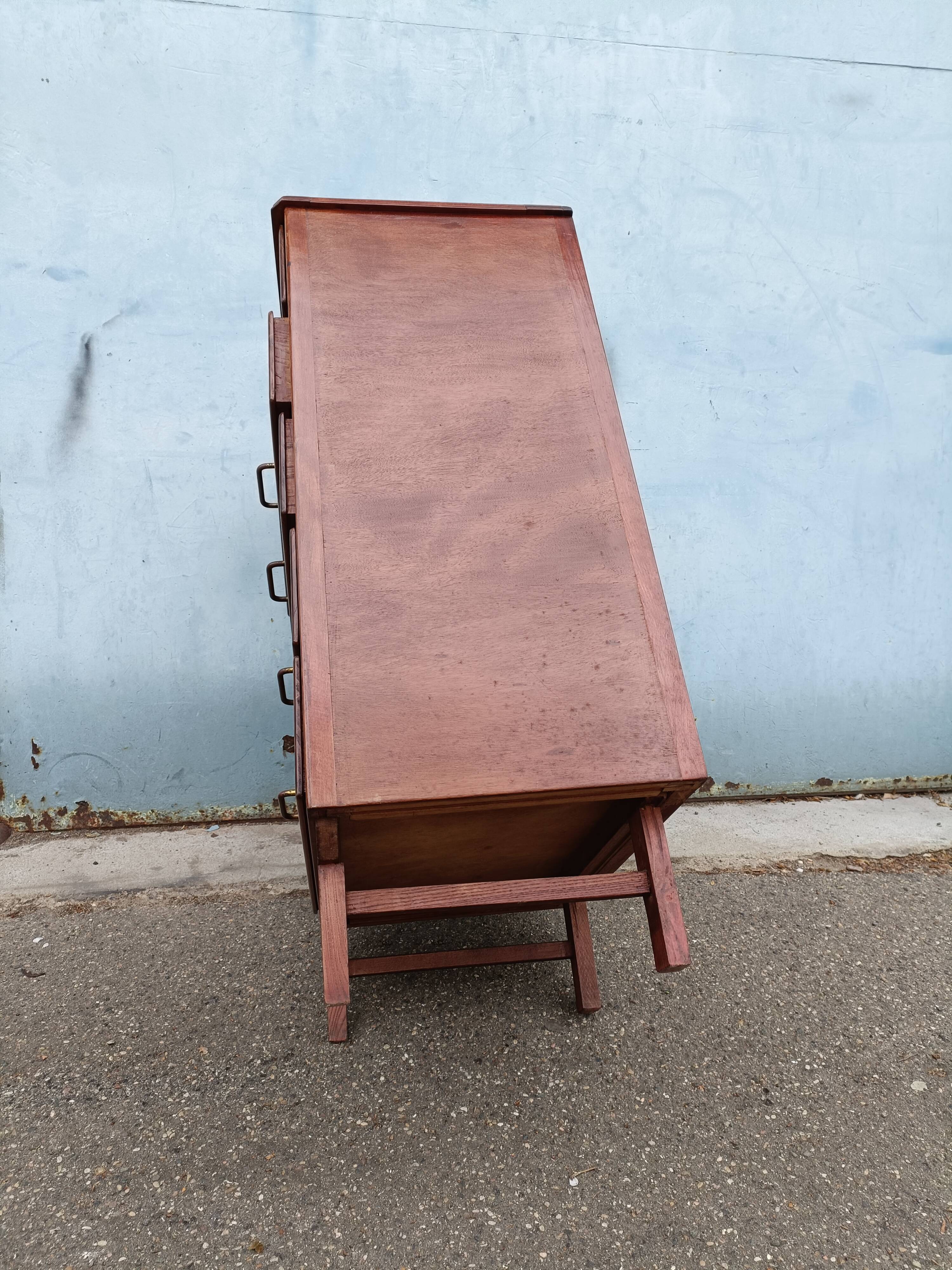 Vintage chest of drawers