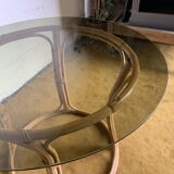 Round dining table with bamboo legs