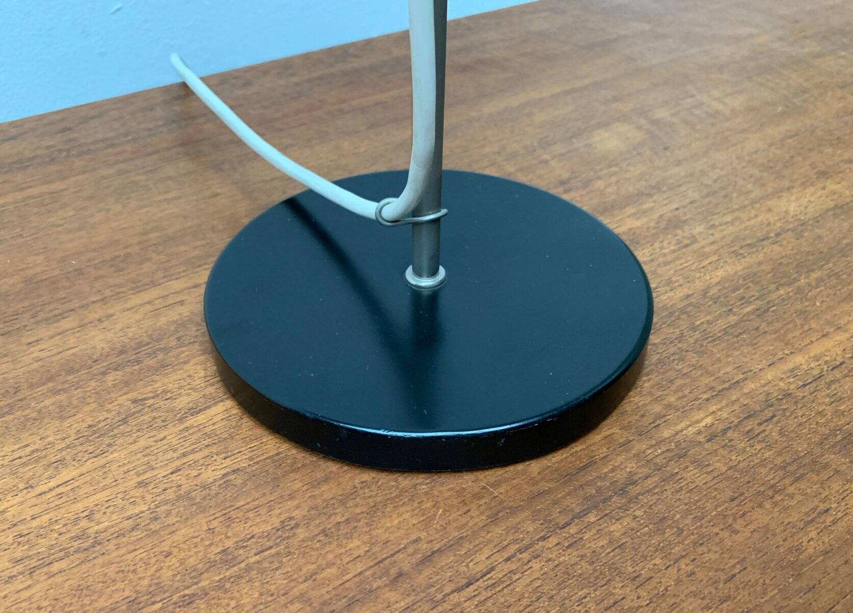 Mid-century minimalist table lamp by Beisl, 1960s.