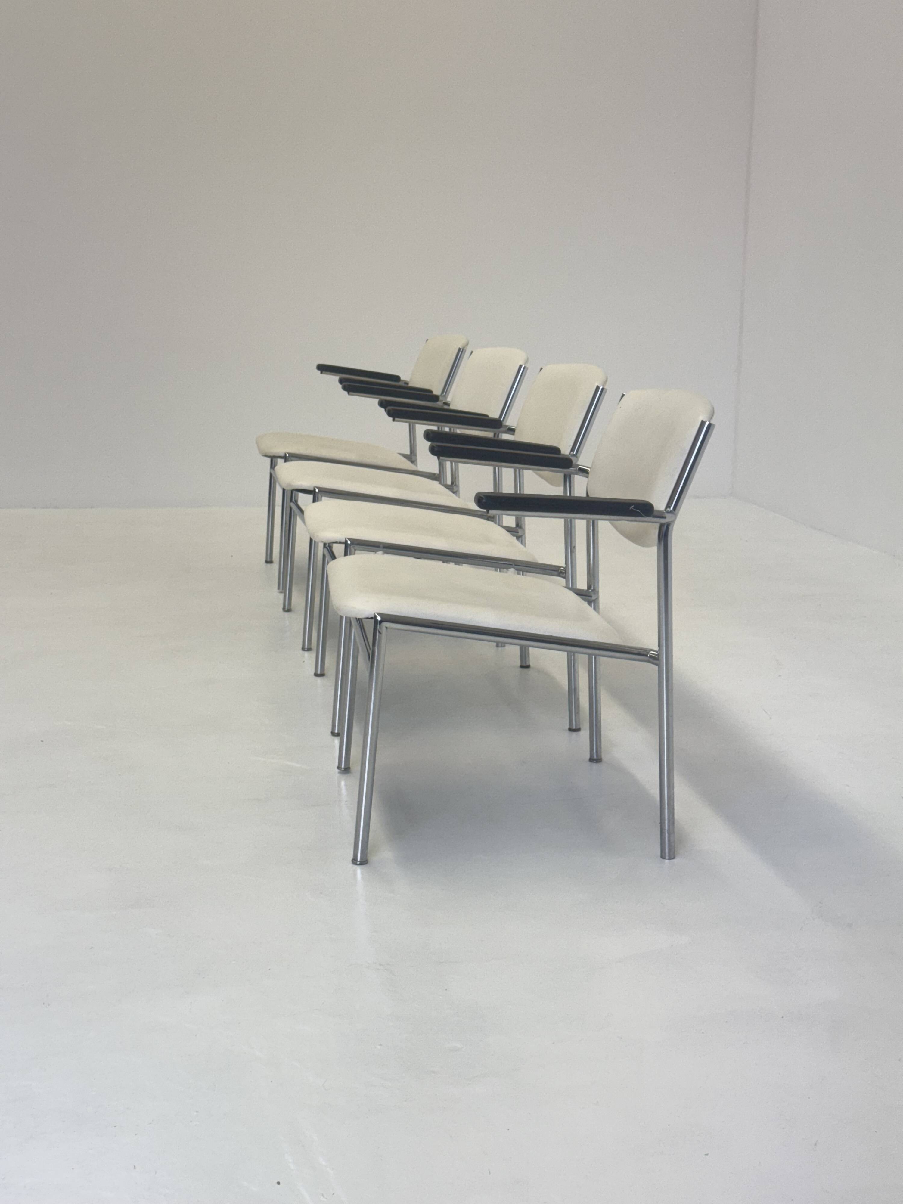 Fauteuils Gijs van der Sluis en cuir blanc