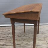 Desk in oak