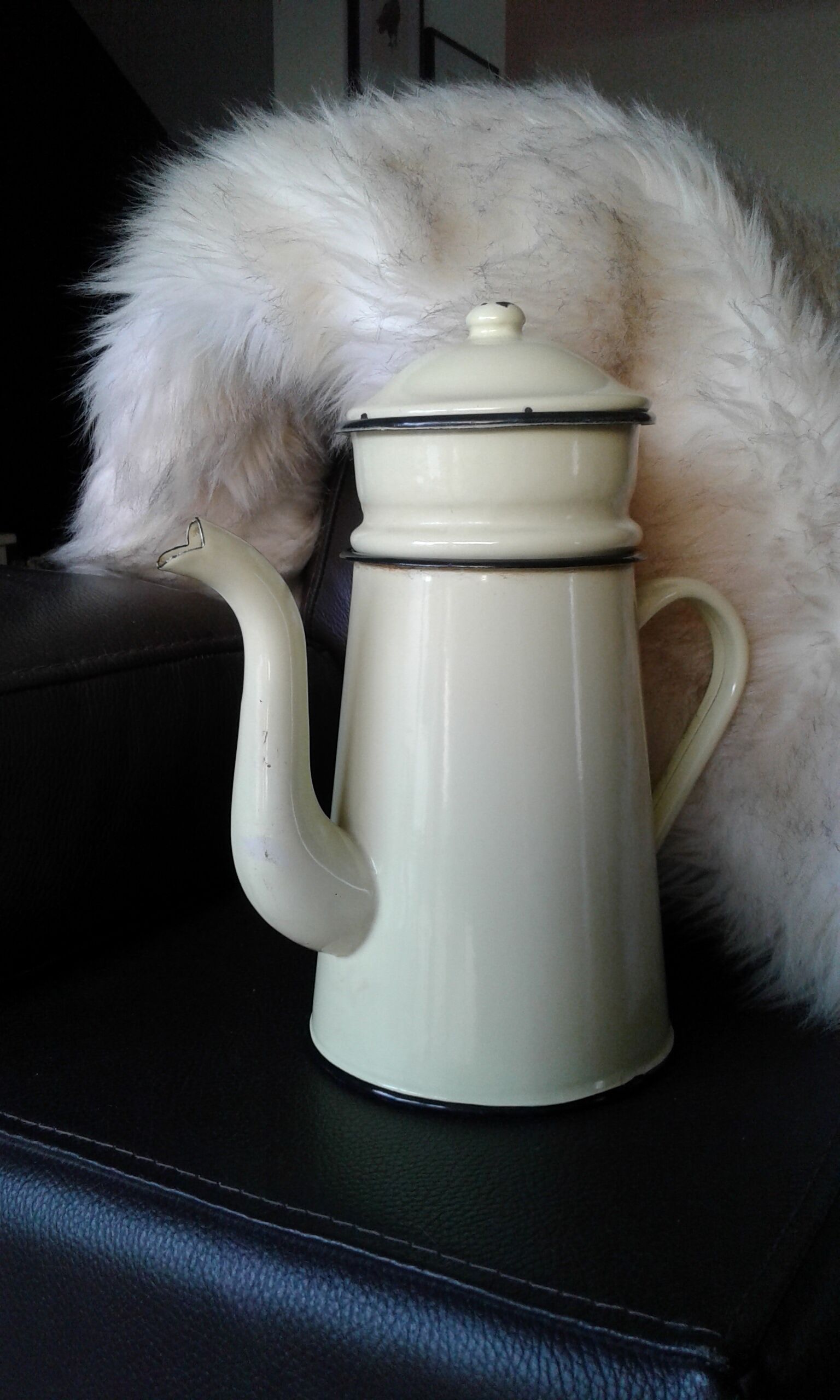 enamelled, yellow coffee maker. Vintage 50