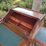 Slope office, speed bump secretary