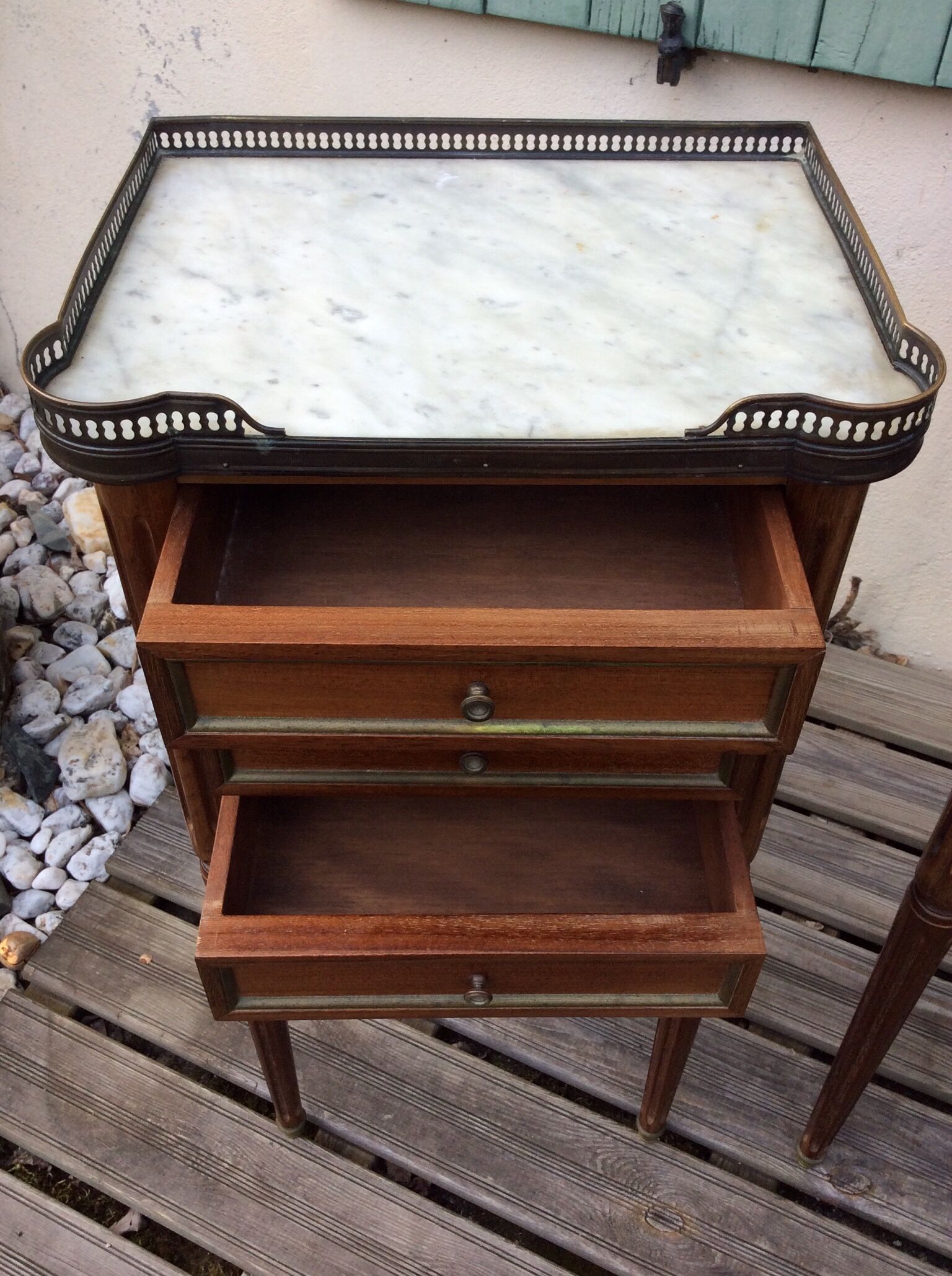 2 bedside tables Louis XVI style