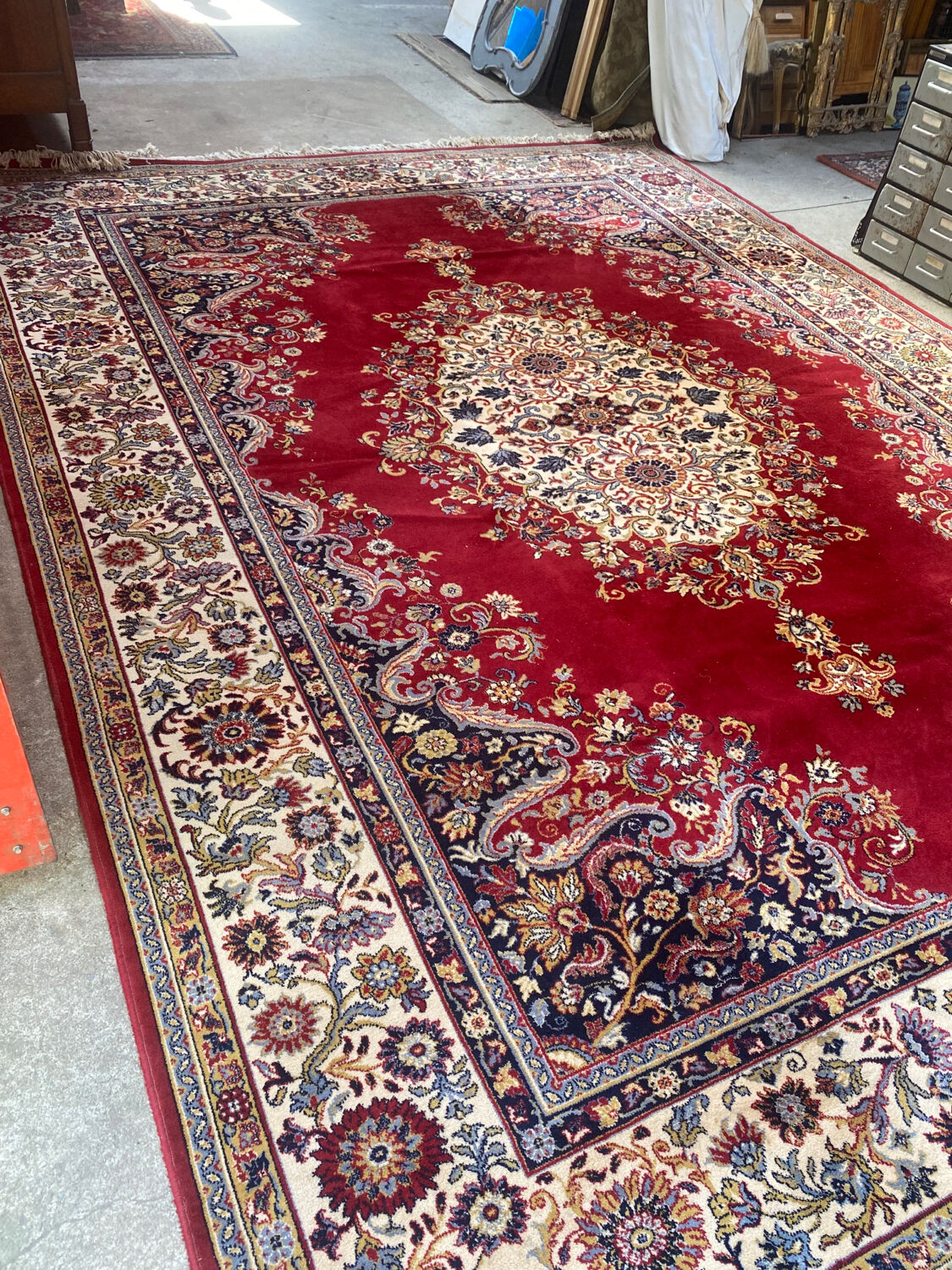 Large ornate pure wool rug, Persian style, 300 x 420