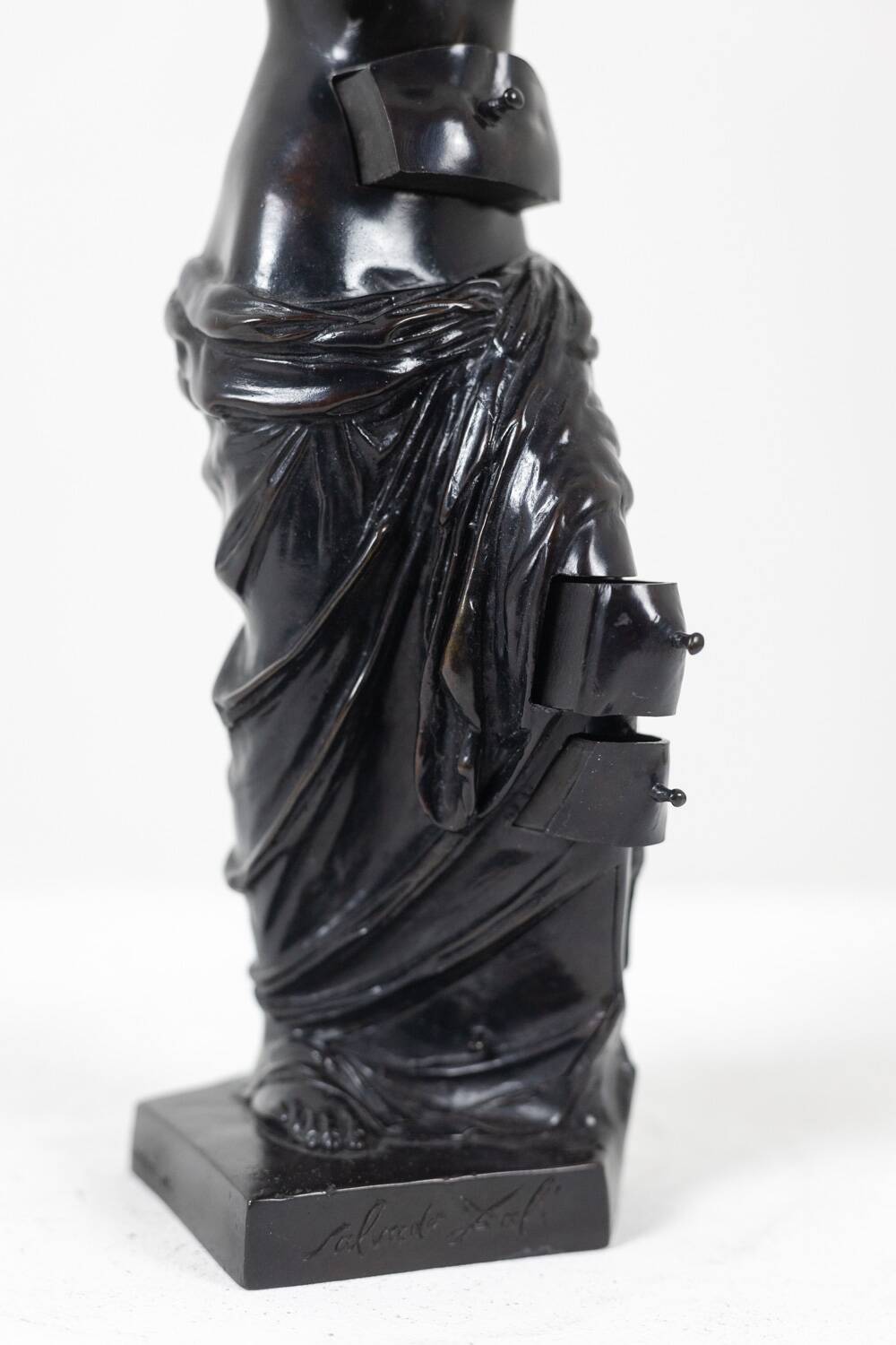 Salvador Dali. "Venus de Milo with Drawers" in bronze. Year 1988.