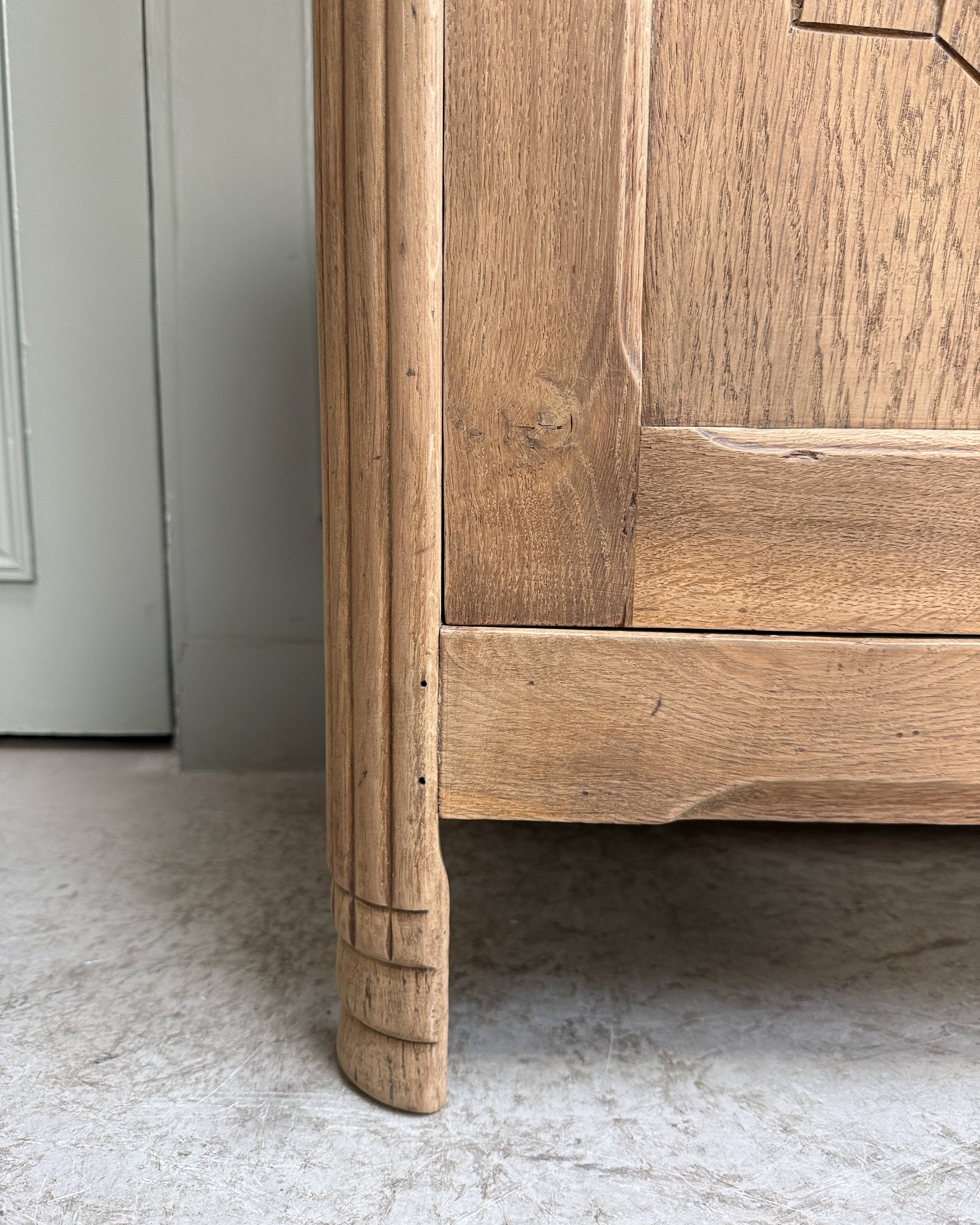 Parisian Art Deco showcase