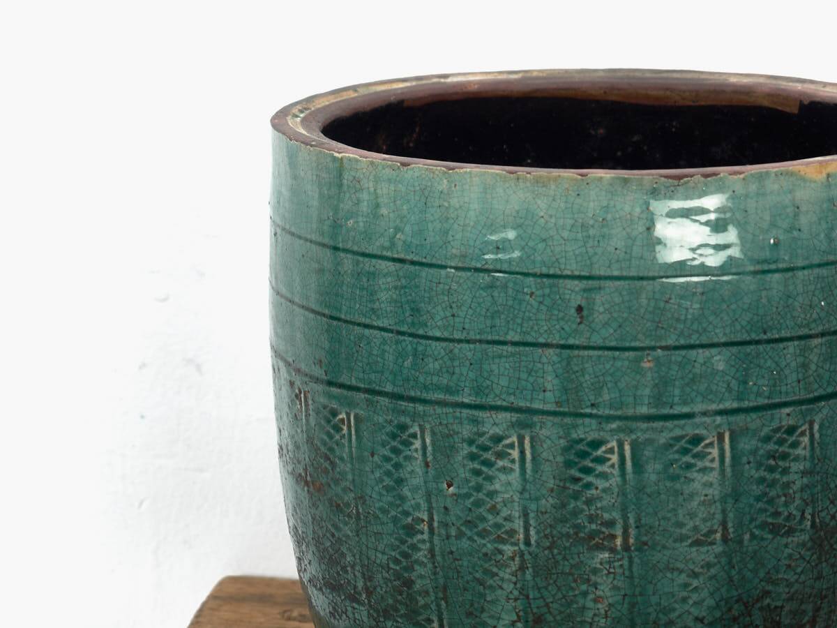 Medium antique vase in emerald green ceramic (circa 1820)