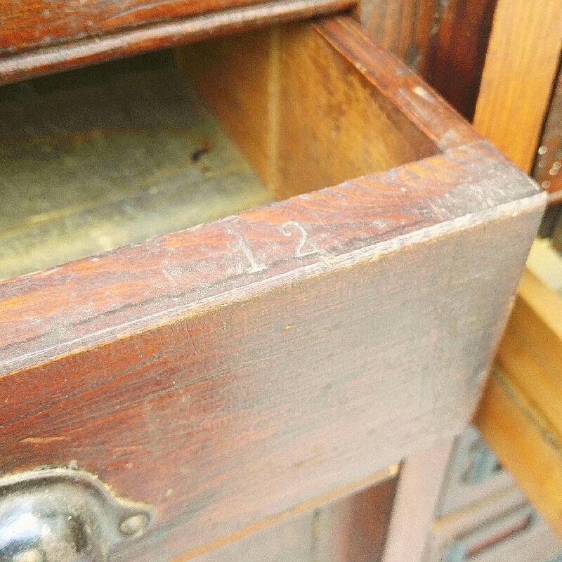 Administration trade cabinet 32 varnished wood drawers