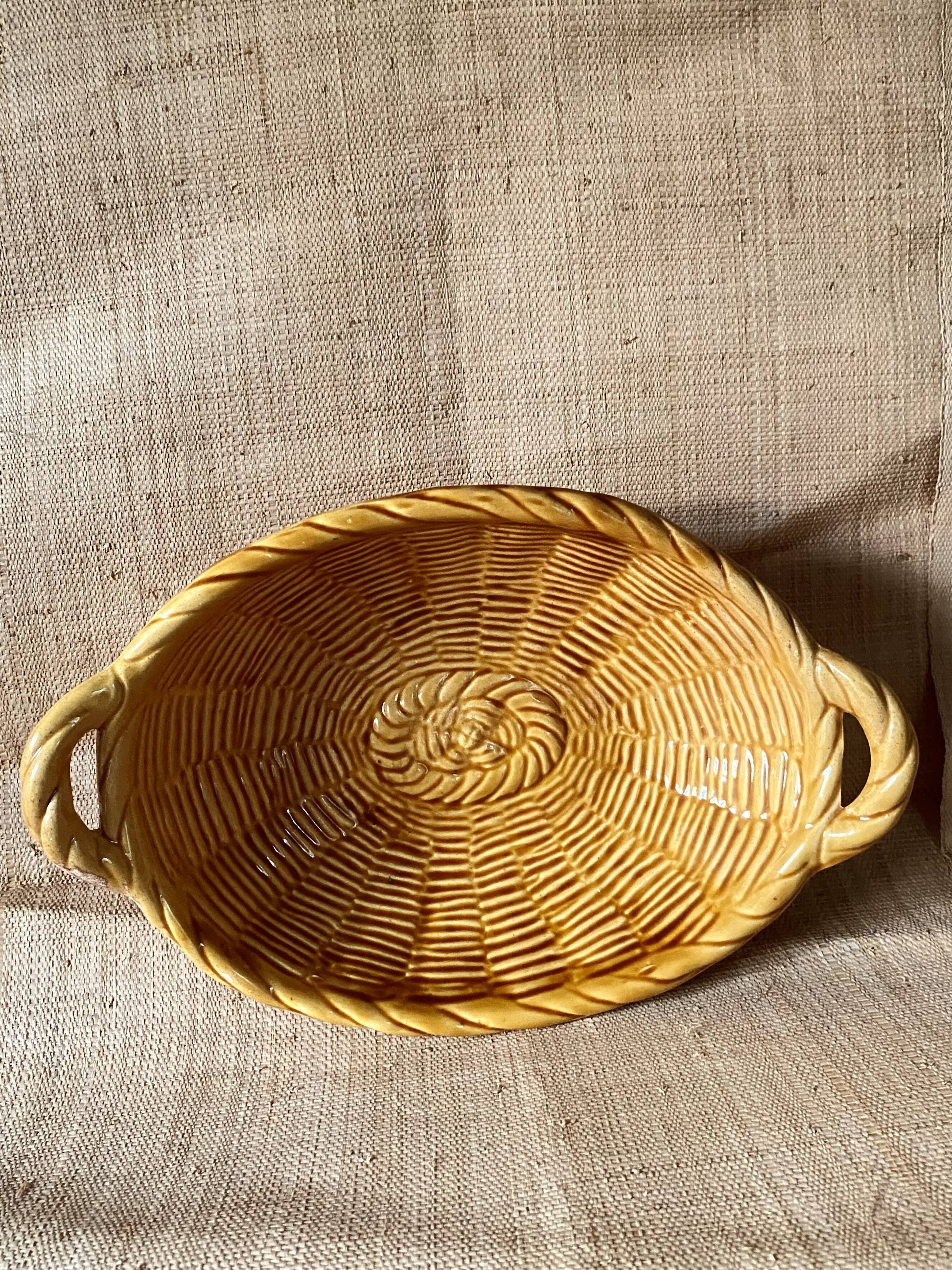 Provençal ceramic dish