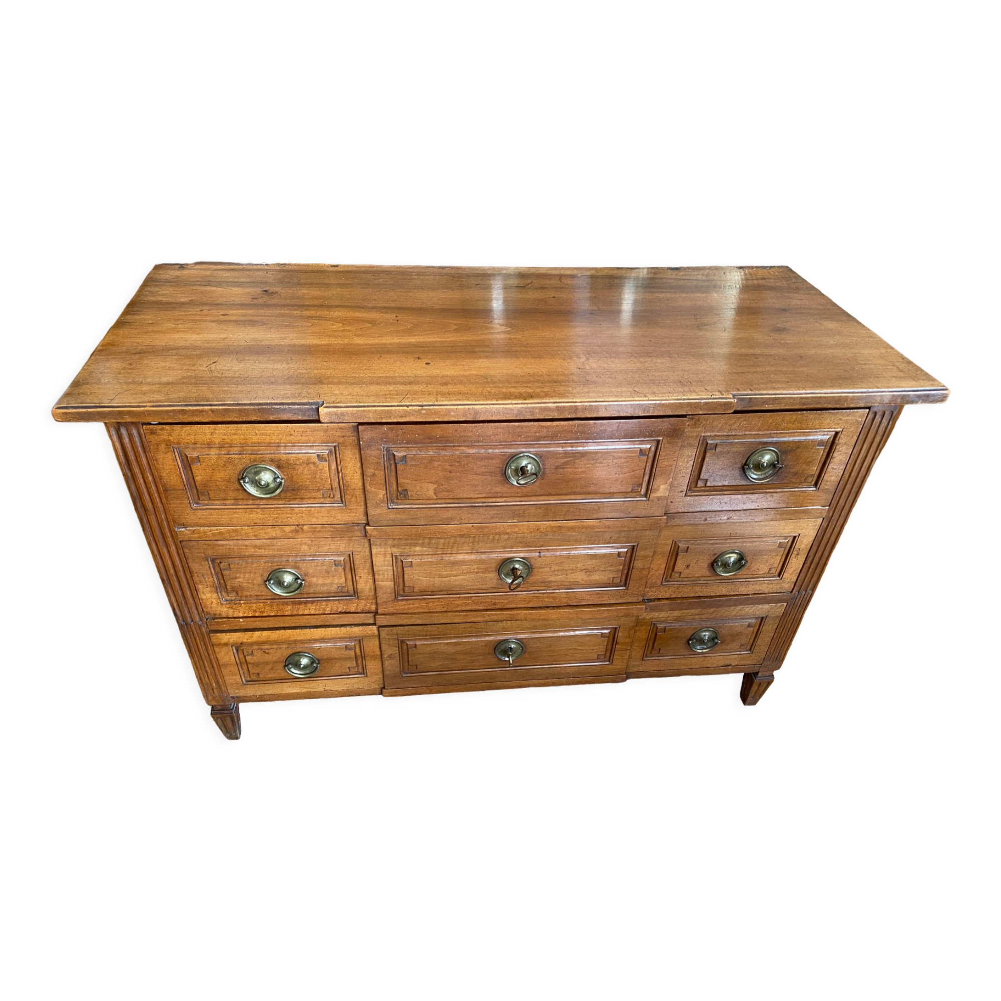 Louis XVI walnut chest of drawers, 3 drawers.