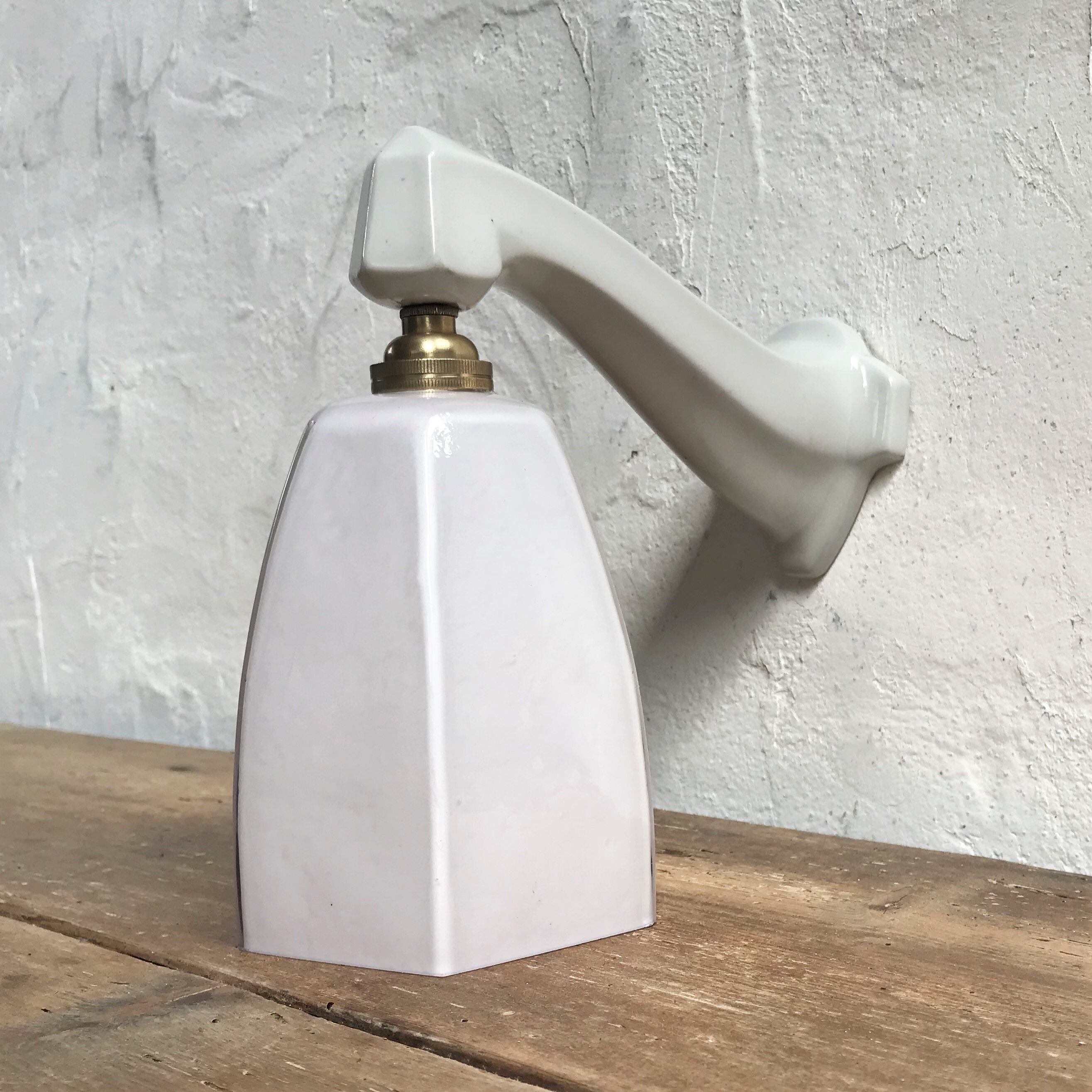 Art deco porcelain and opaline sconce
