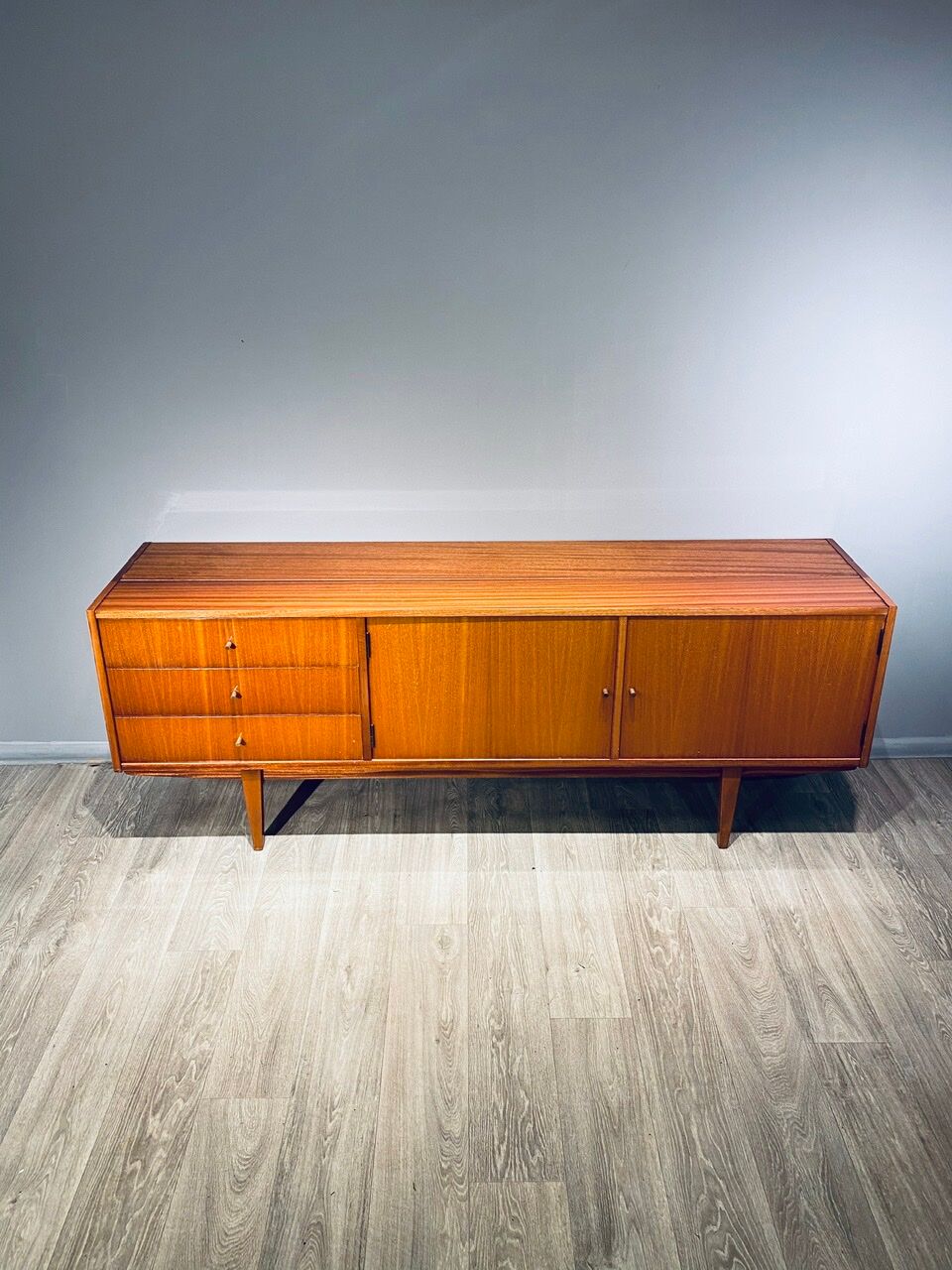 Enfilade avec tiroirs et étagères vintage 60
