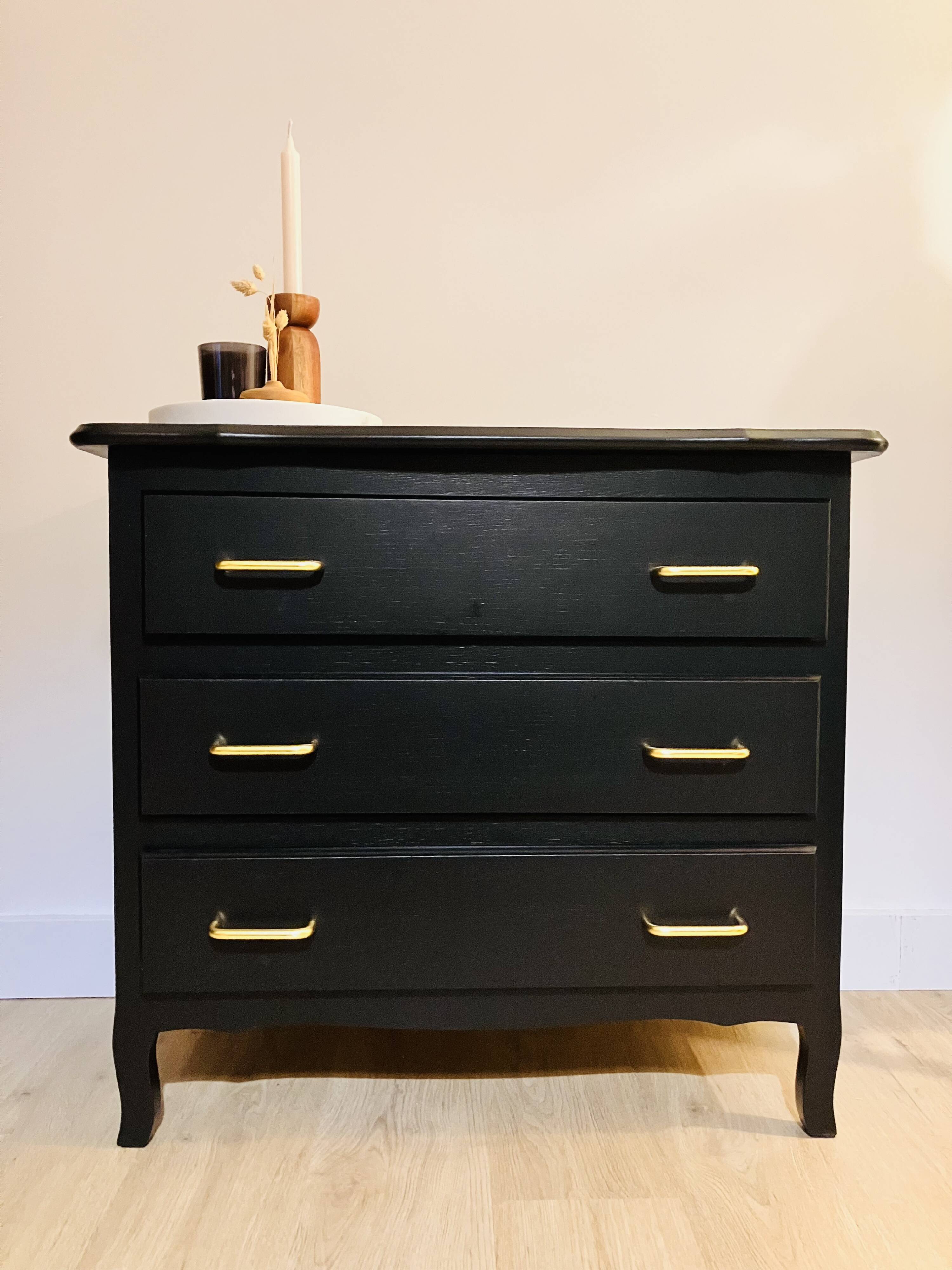Satin black wooden chest of drawers