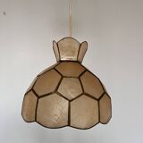 Mother-of-pearl suspension