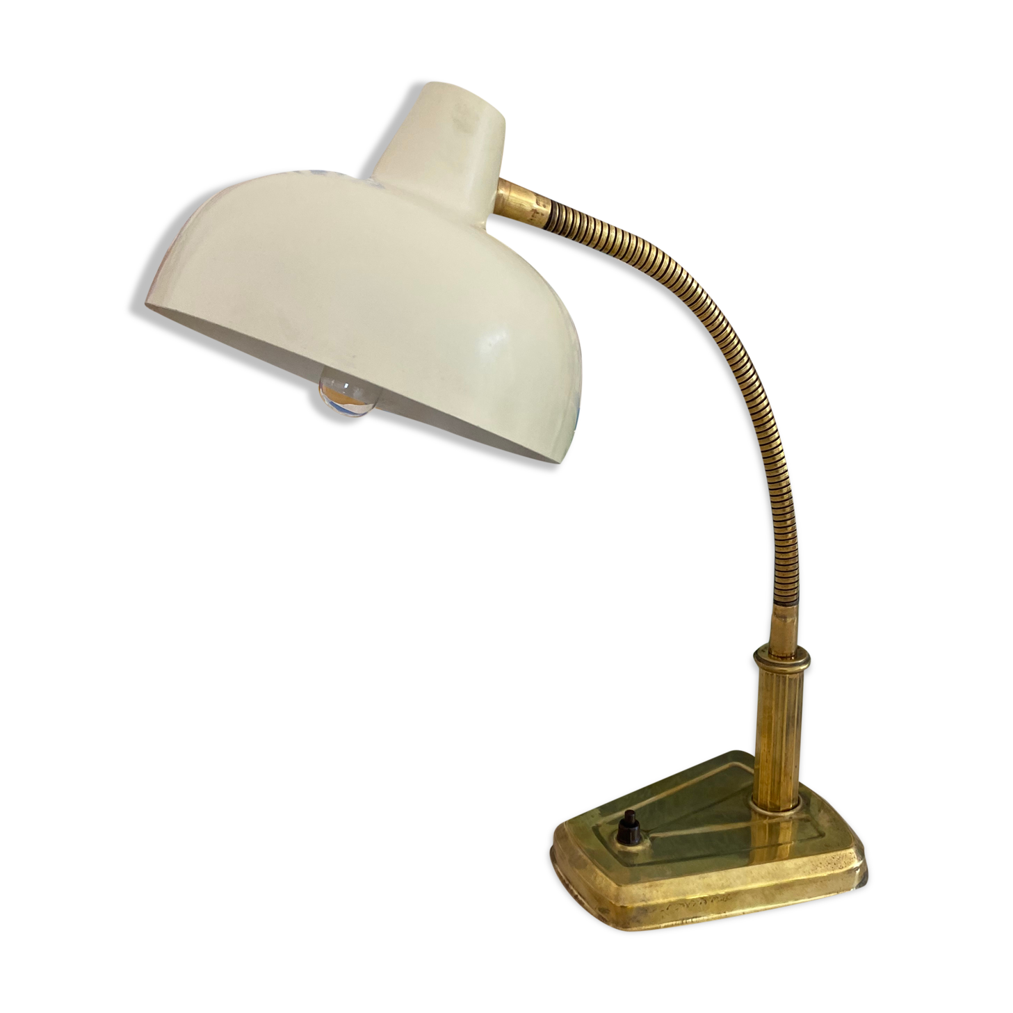 Desk lamp