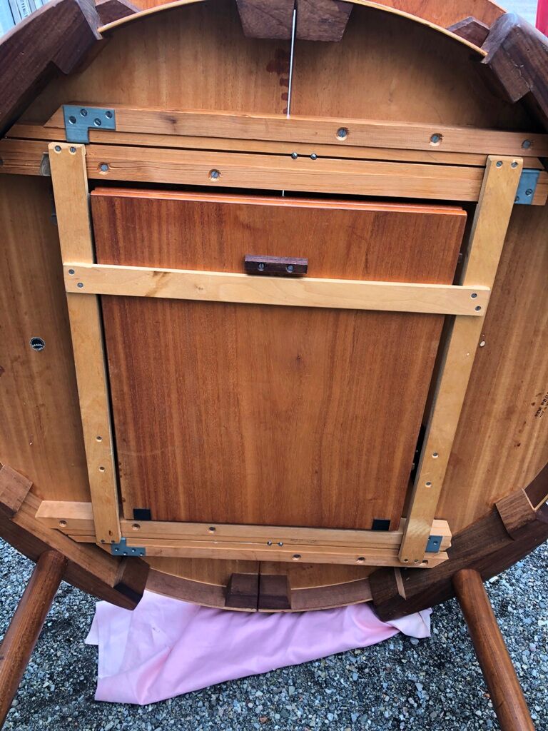 Rem Rojle Denmark extension table