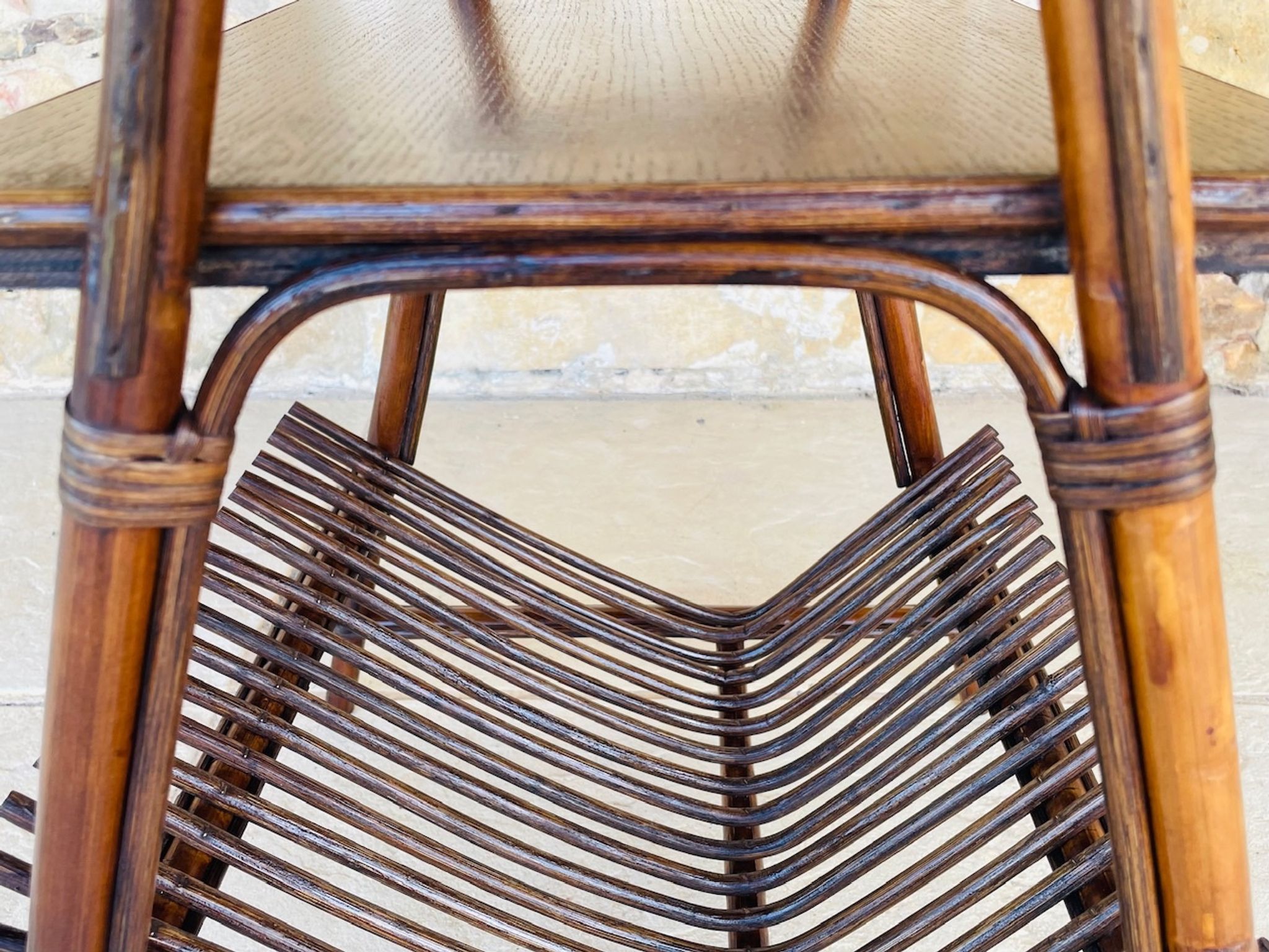 Table d'appoint avec porte revues vintage Rotin Bambou 1970s