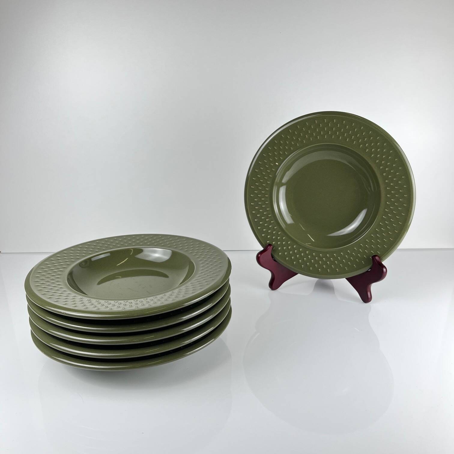 6 assiettes creuses vertes Genevieve Lethu modèle "Grain de riz"