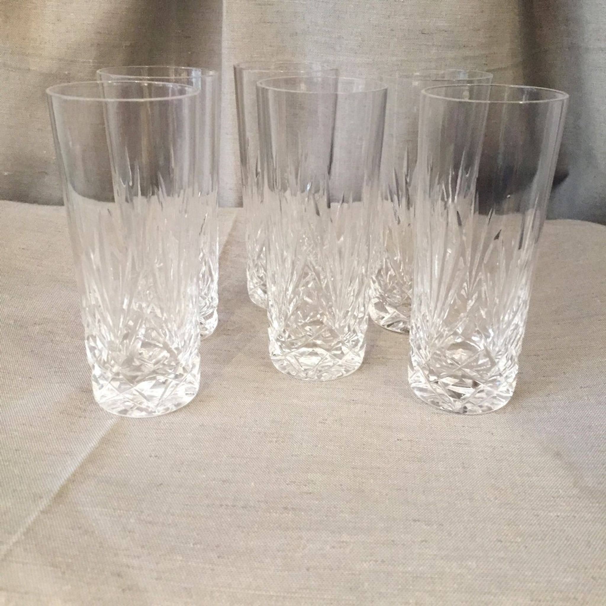 Suite de 6 verres a digestif en cristal taille