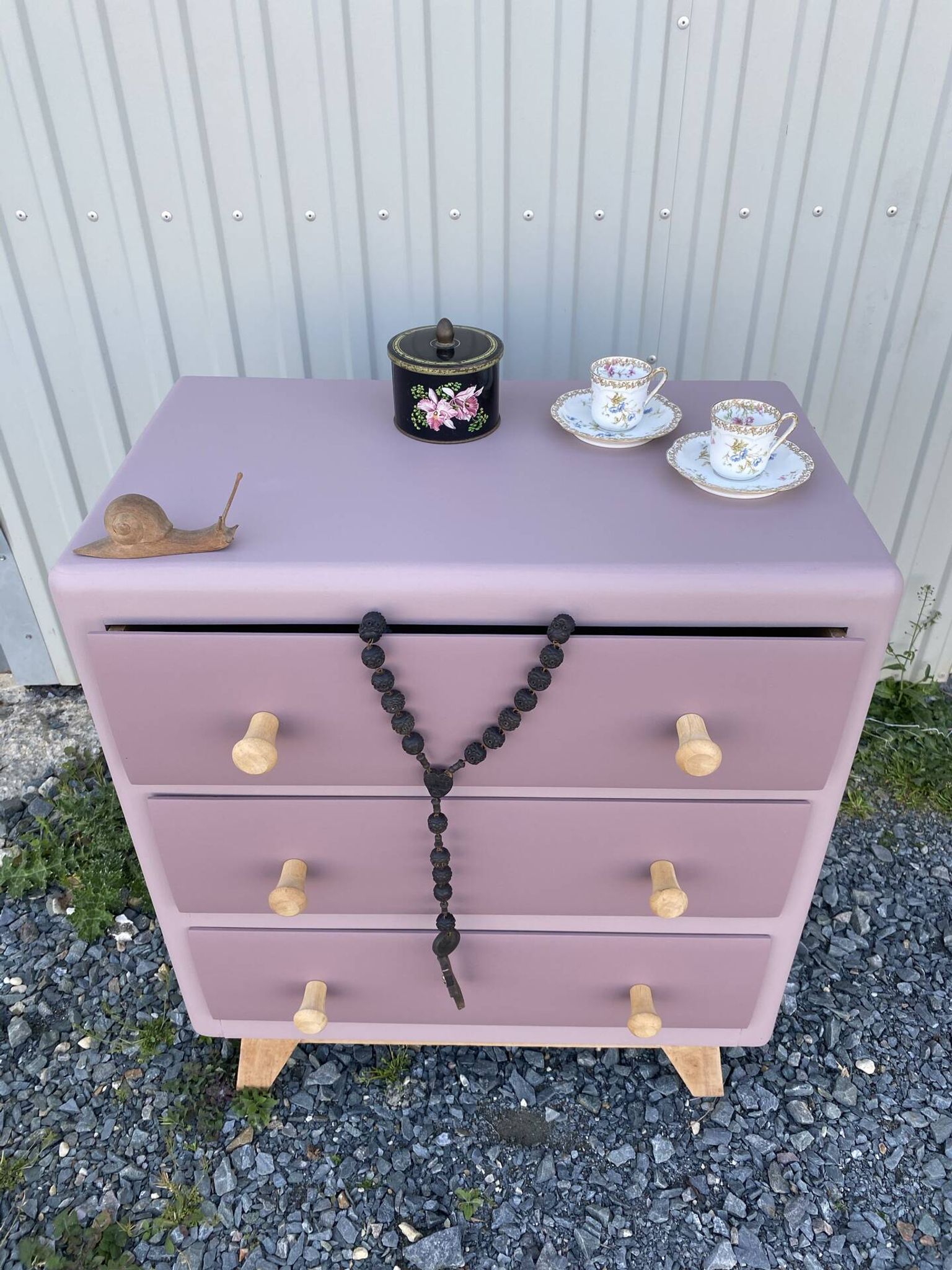 Vintage chest of drawers