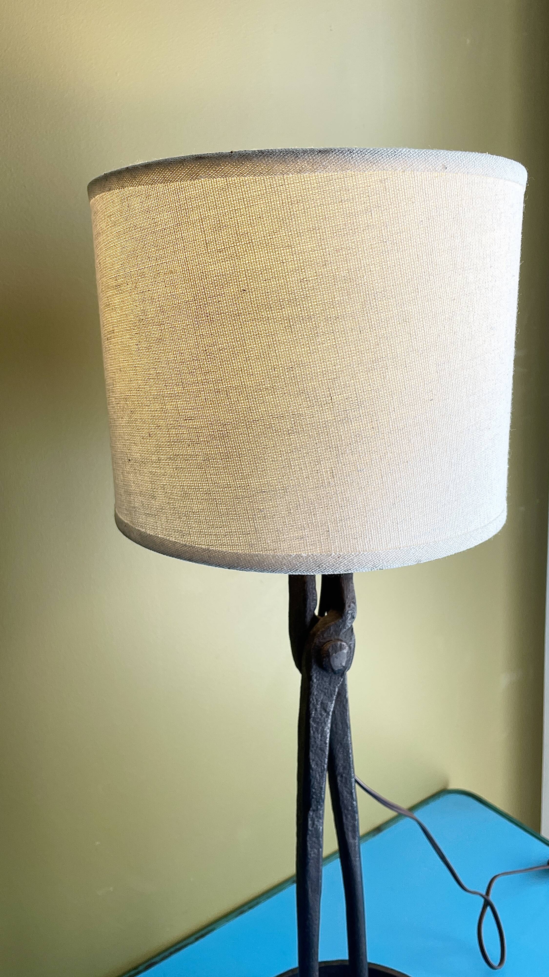 Lampe brutaliste en fer forgé