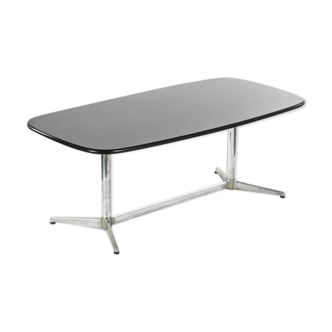 Giancarlo Piretti's table