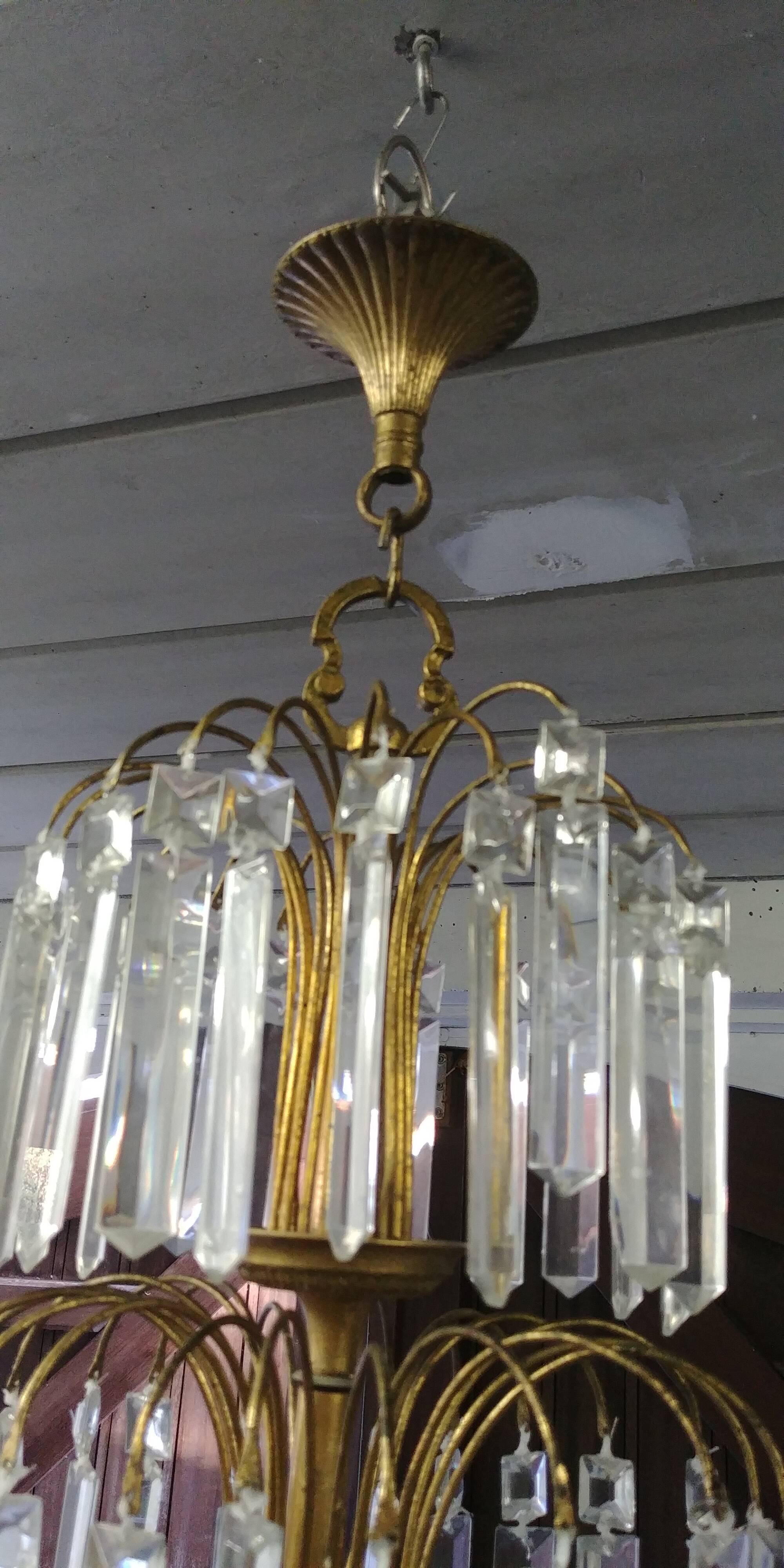 Lustre en laiton et pampilles