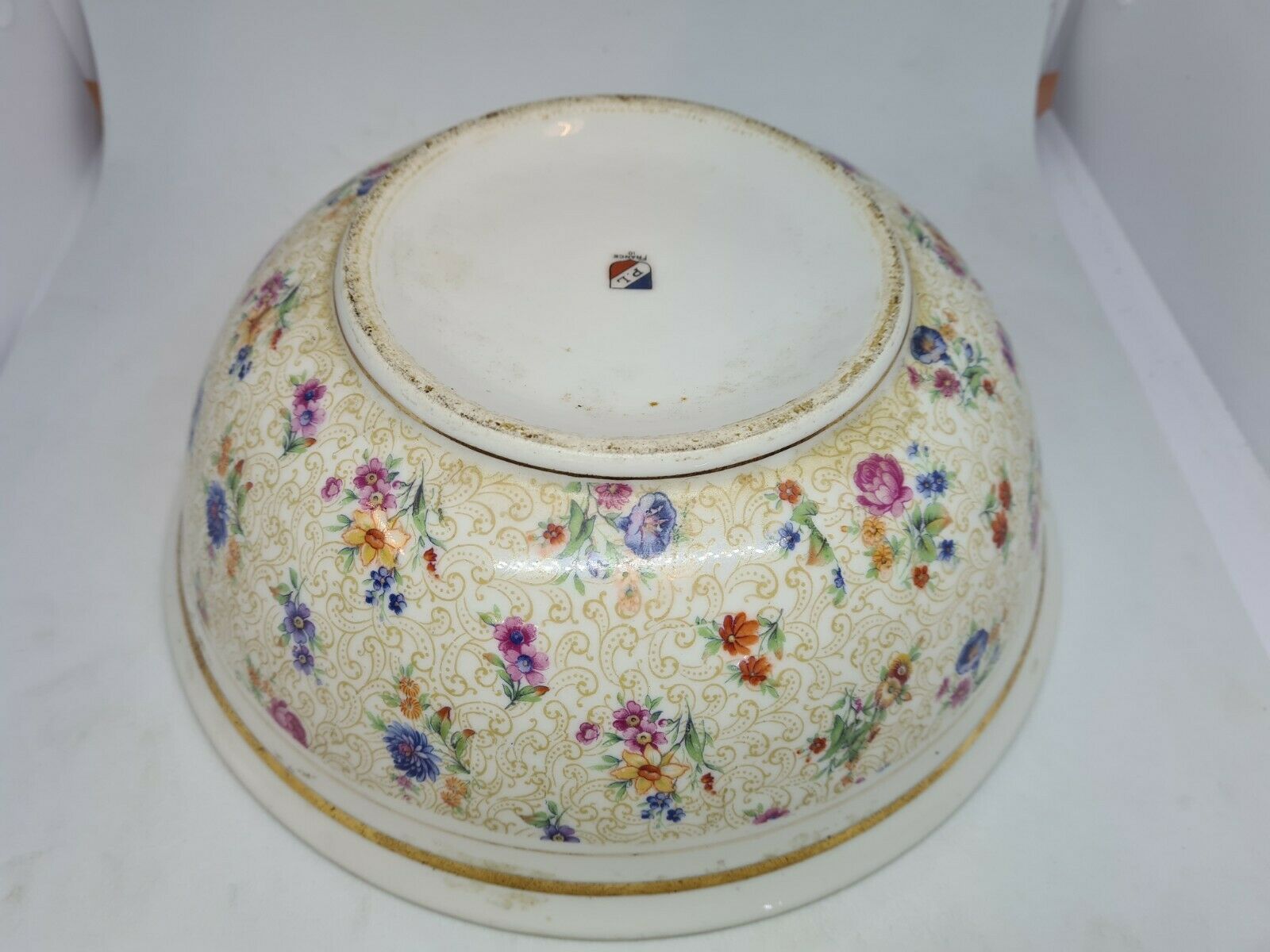 Hollow porcelain dish from limoges