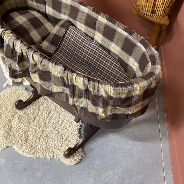 Berceau à bascule en bois 19ème